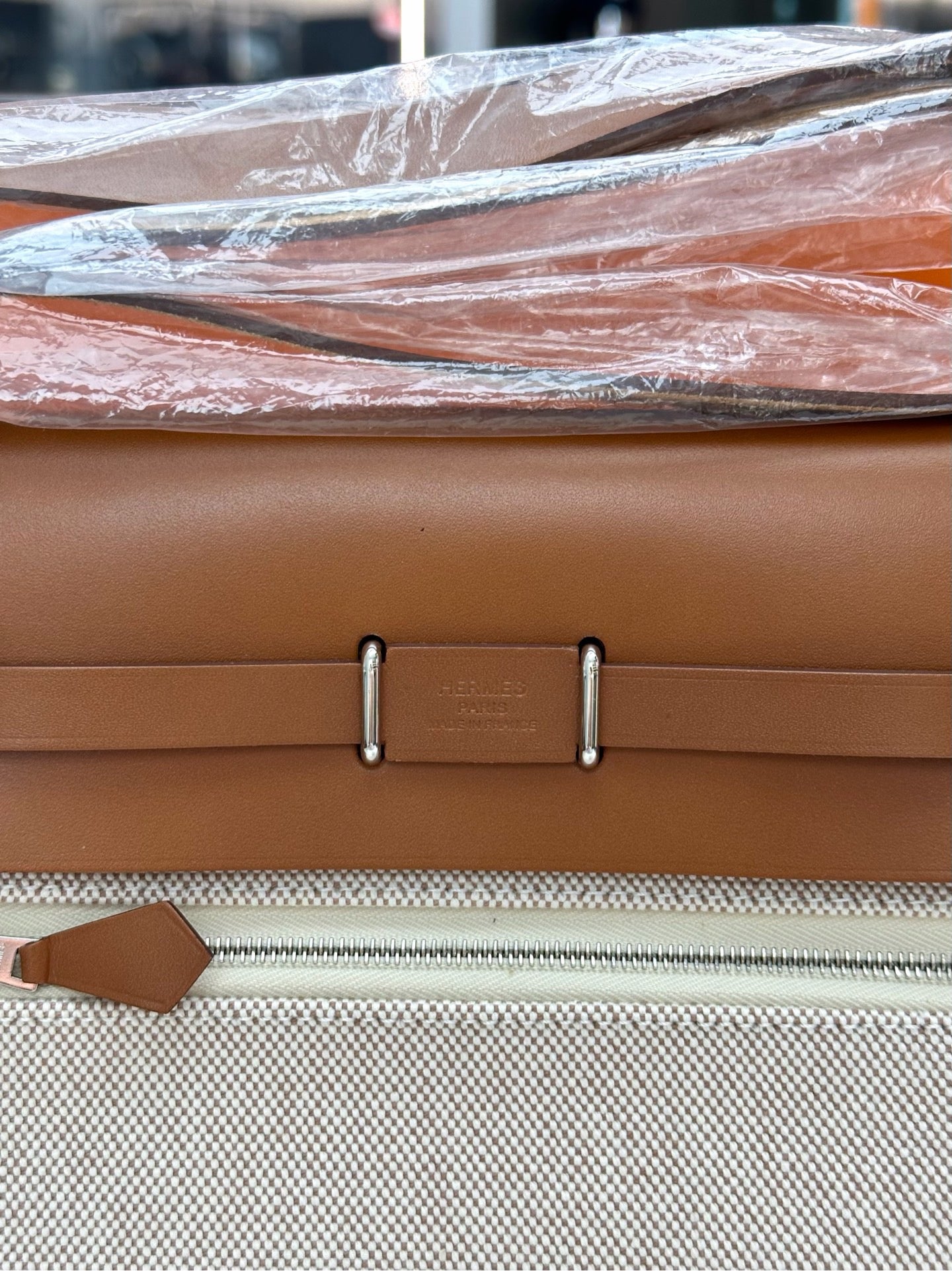 Hermès Herbag Zip Mini 20 in Ecru-Beige Toile H canvas and Fauve Vache Hunter leather