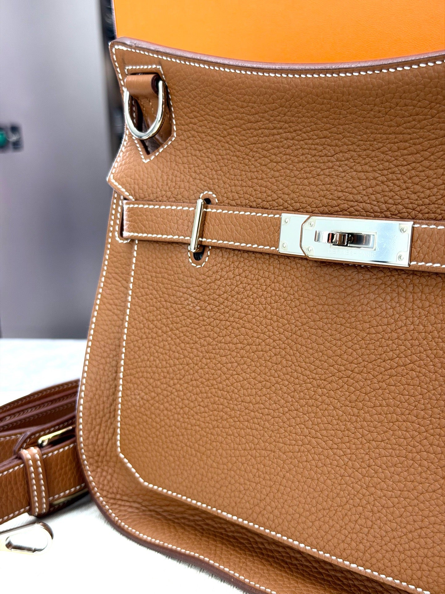 Hermes Taurillon Clemence Jypsiere 28 Gold (Y stamp)