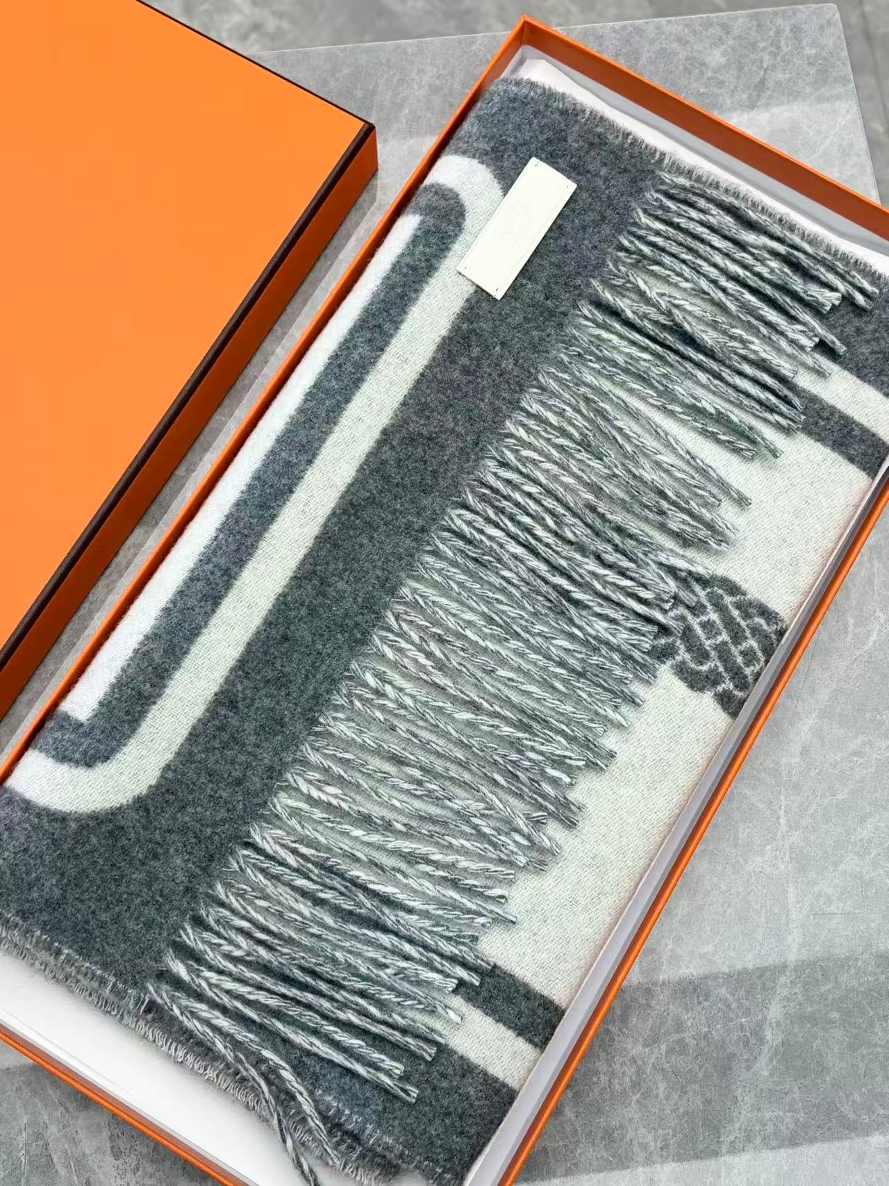 Hermès 2026 Cashmere Scarf in elegant grey