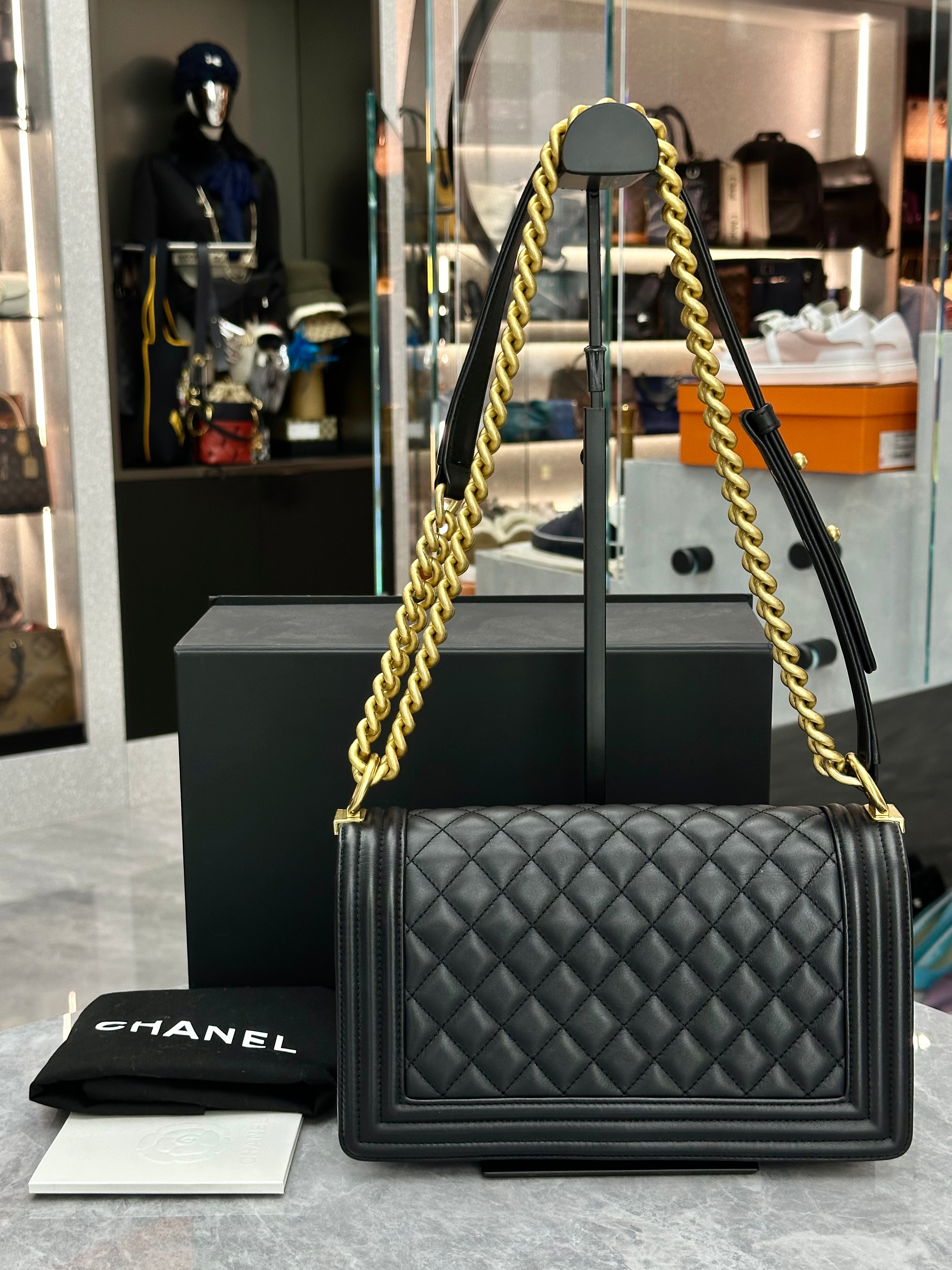 Chanel Medium Boy Chanel leboy Gold-Tone Metal Black