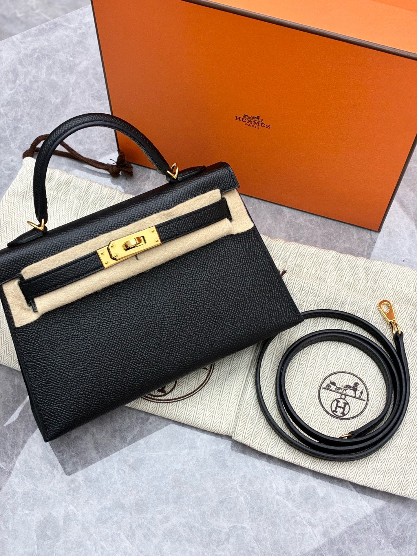 Hermès Mini Kelly II – Black Epsom Leather, Gold Hardware, W Stamp