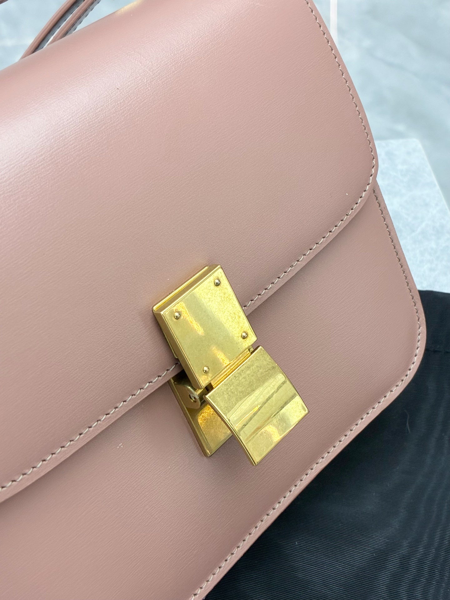 CELINE Box Teen – Dusty Rose Box Calfskin Leather, Gold Hardware, Pre-Owned