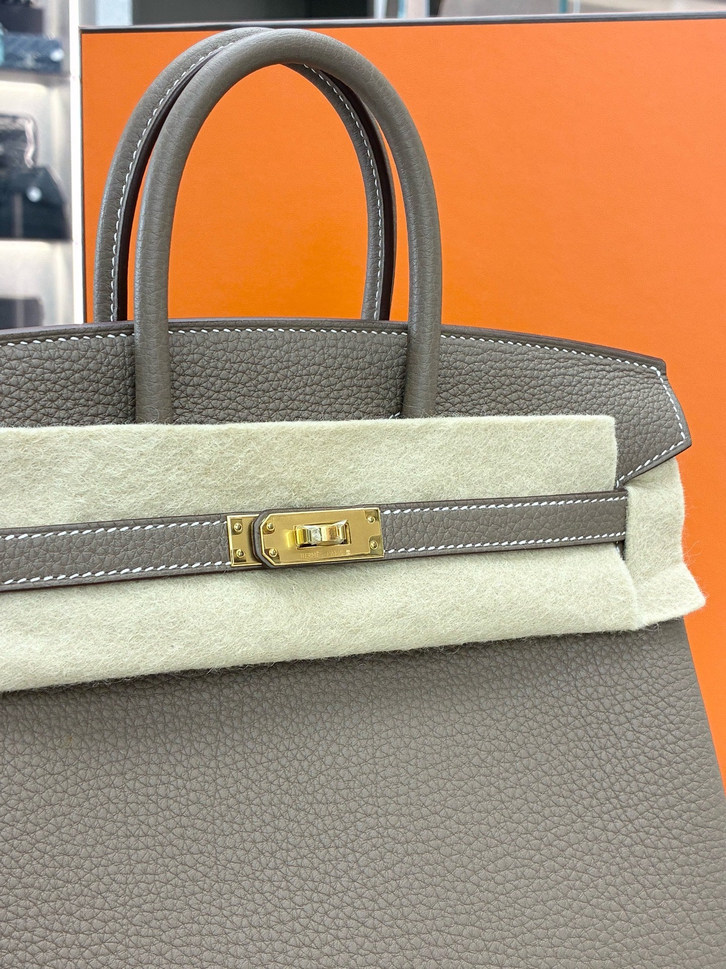 Hermès Birkin 25 – Elephant Grey Togo Leather, Gold Hardware, G Stamp, Brand New