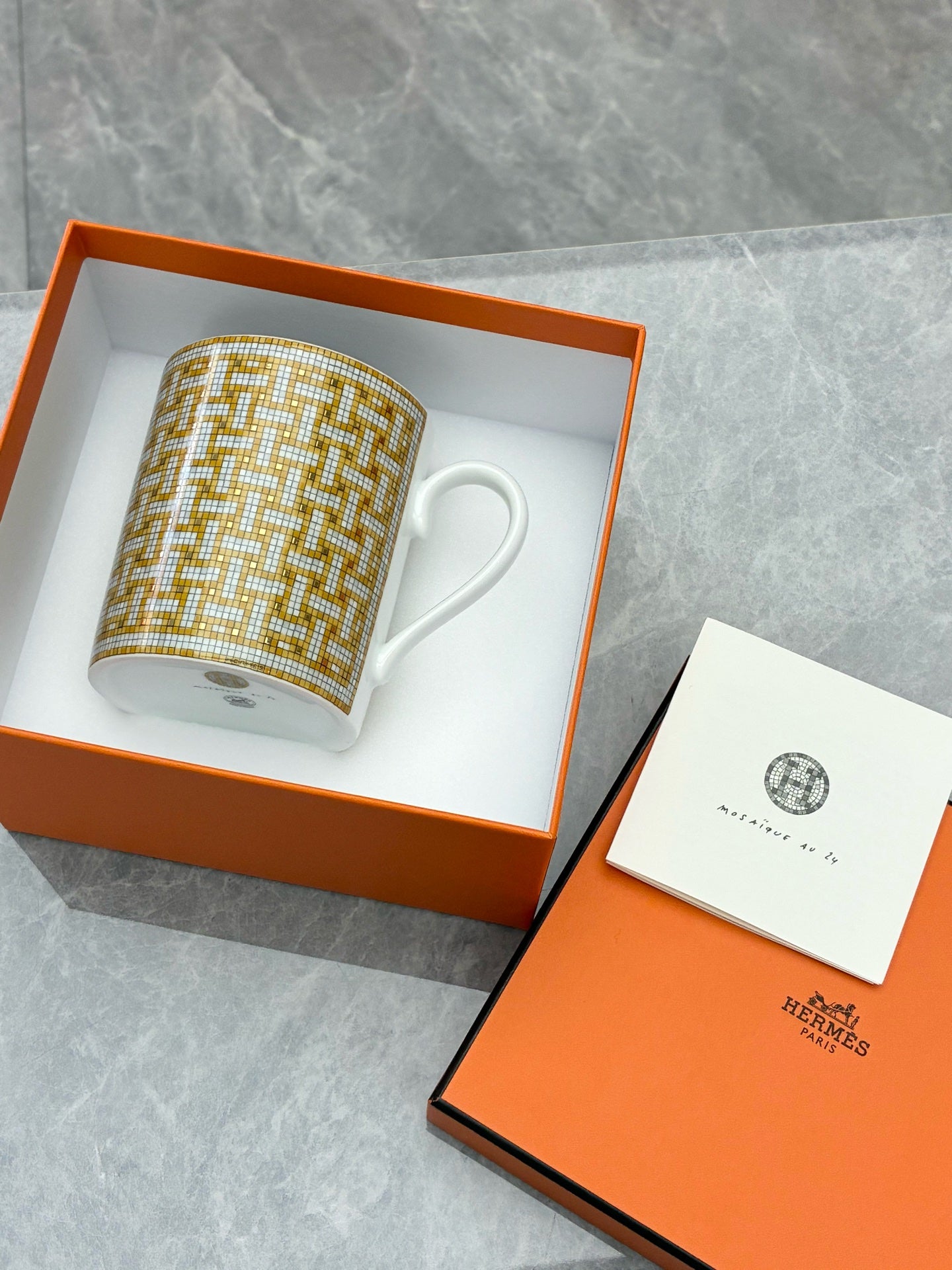 Hermès Mosaïque au 24 Mug – Gold Porcelain, Brand New