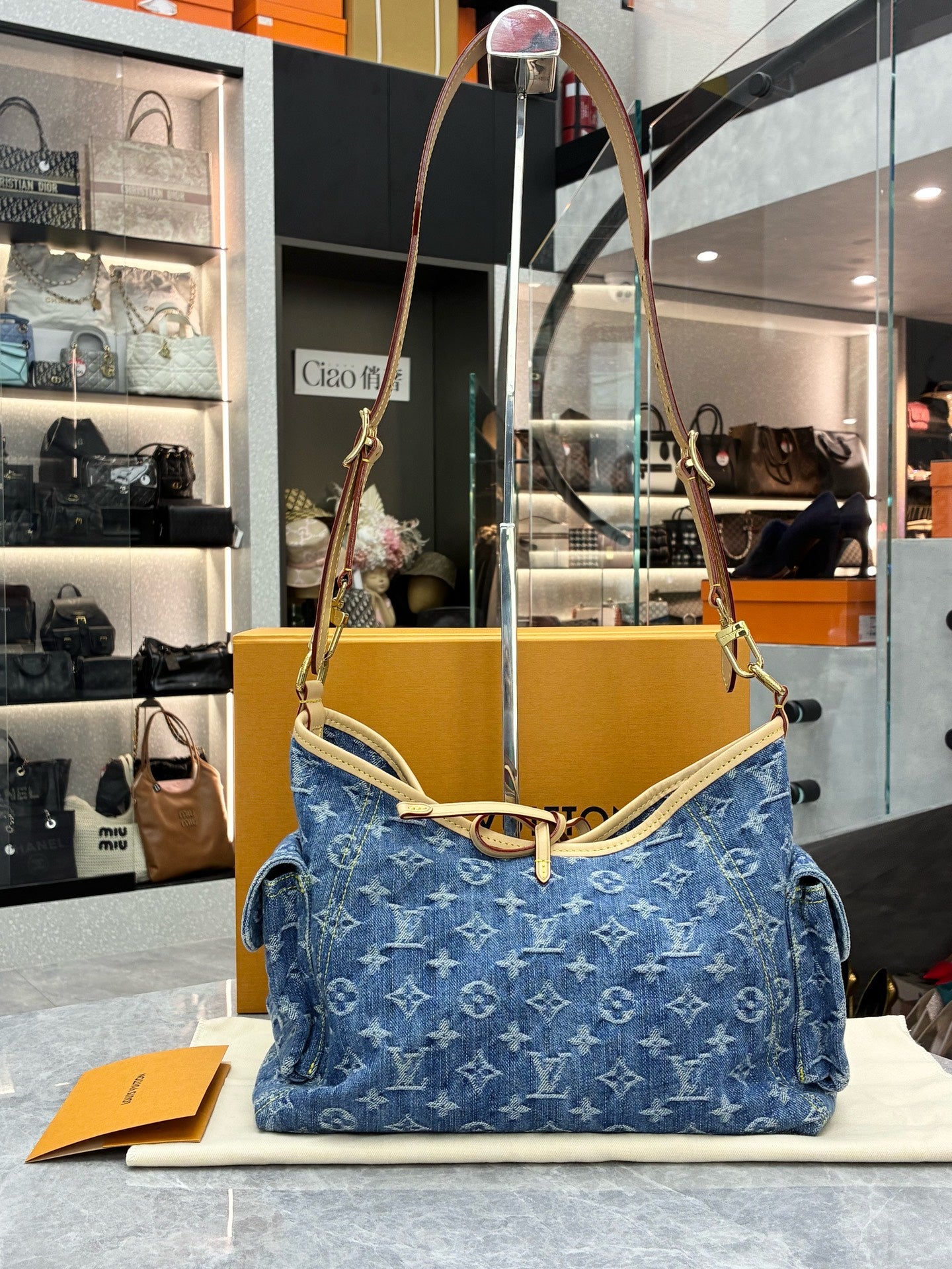 LOUIS VUITTON Carryall Cargo (Small) – Denim Monogram Jacquard, Gold Hardware, Excellent Pre-Owned
