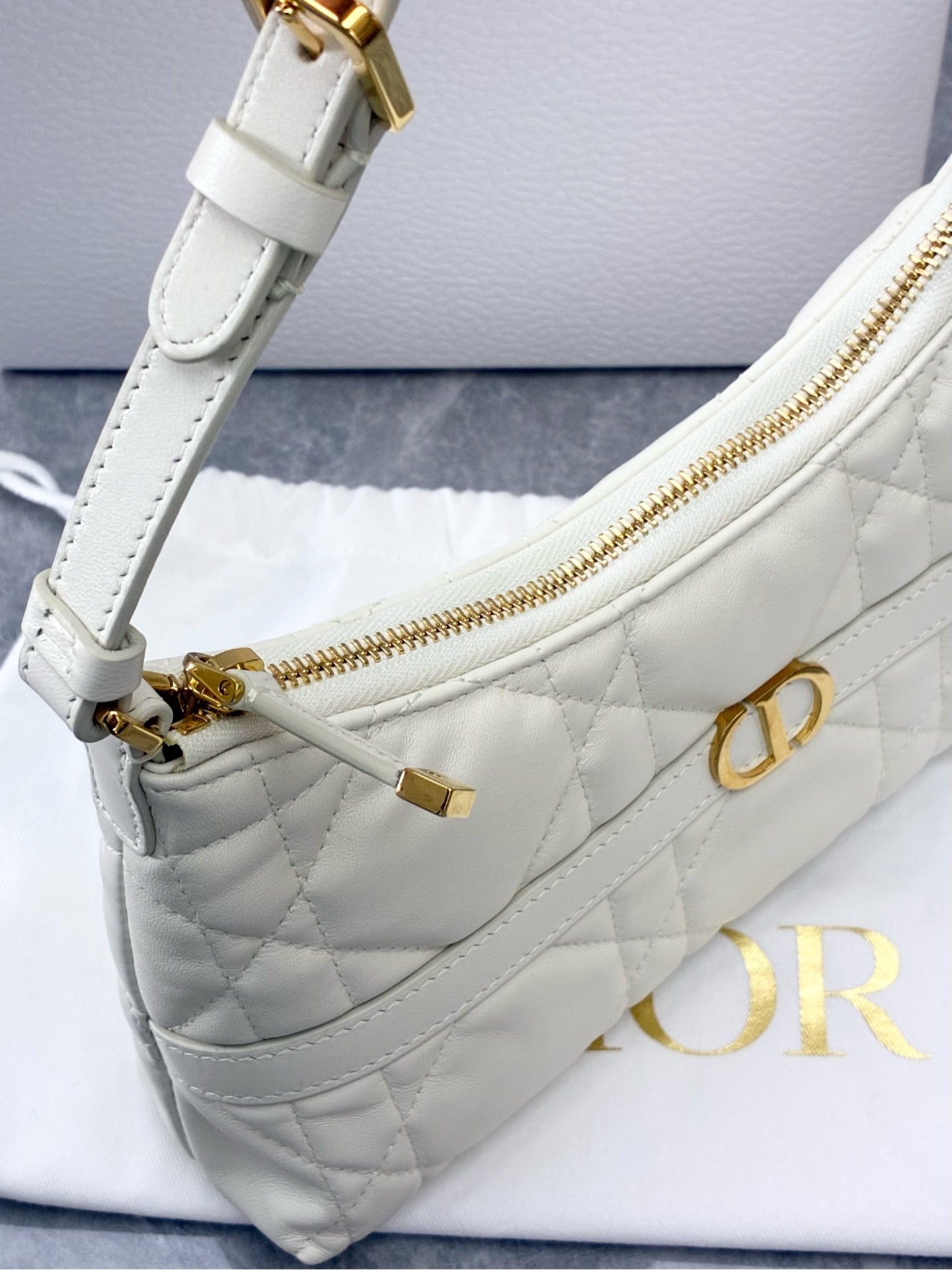DIOR Miss Caro Mini – White Lambskin Leather, Gold-Tone CD Clasp, Pre-Owned