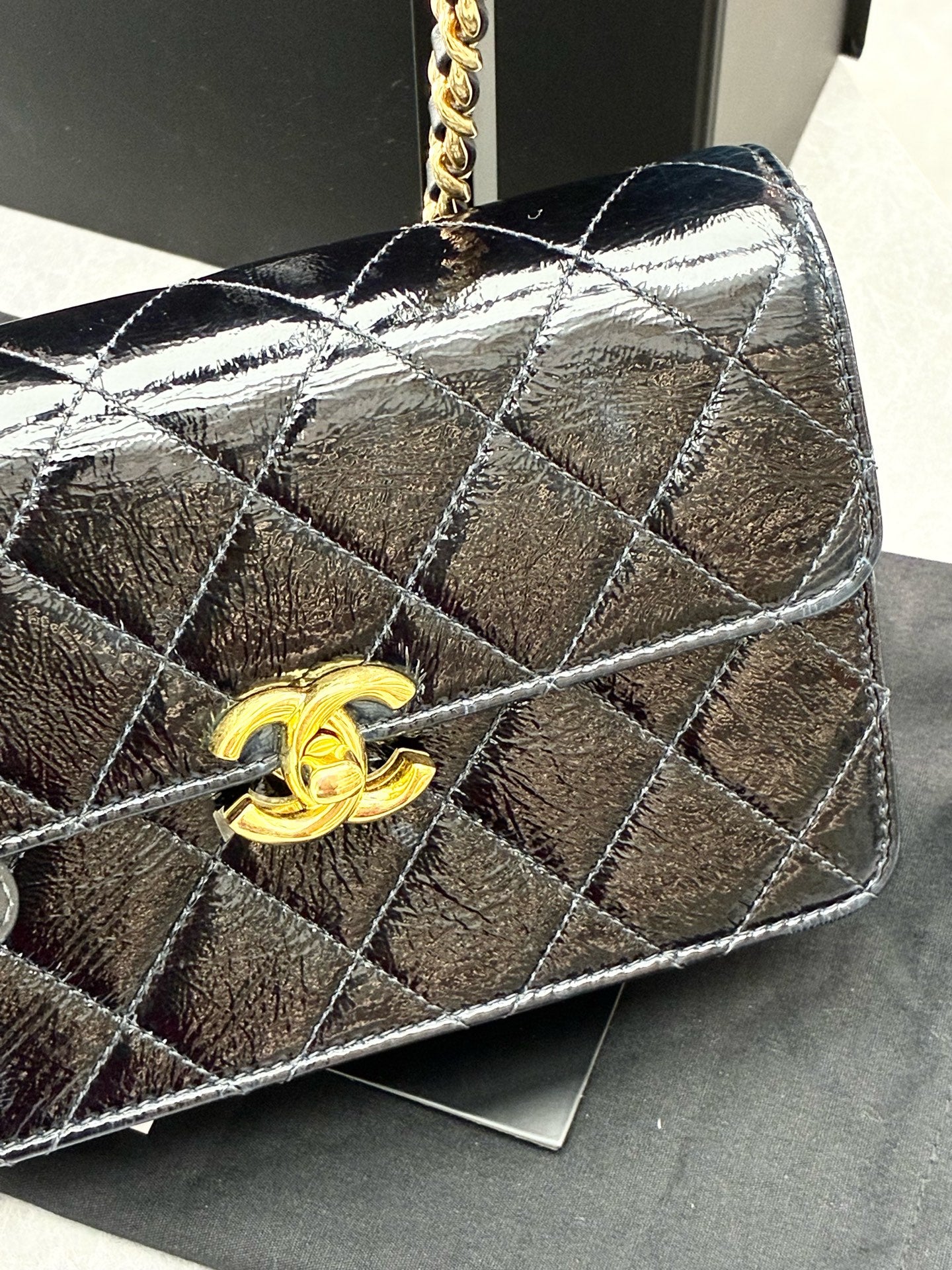 CHANEL 25A Flap Bag - Black Oil-Wax Calfskin, Gold Hardware, Very Good Pre-Owned