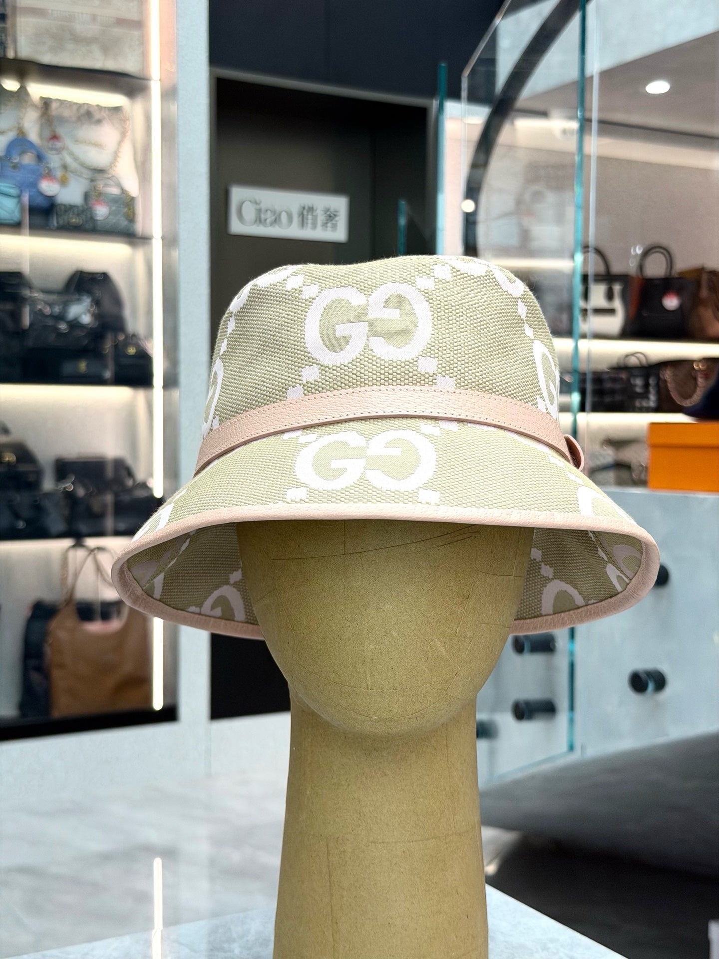 GUCCI Double-G Logo Bucket Hat – GG Canvas & Leather Trim, Size L (58), Pre-Owned