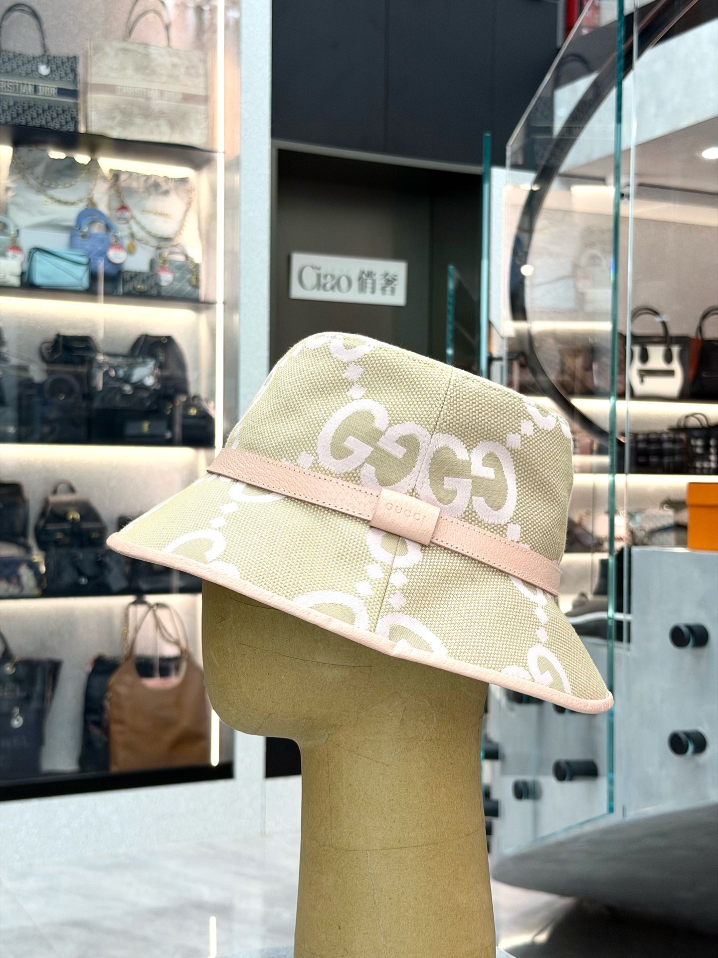GUCCI Double-G Logo Bucket Hat – GG Canvas & Leather Trim, Size L (58), Pre-Owned