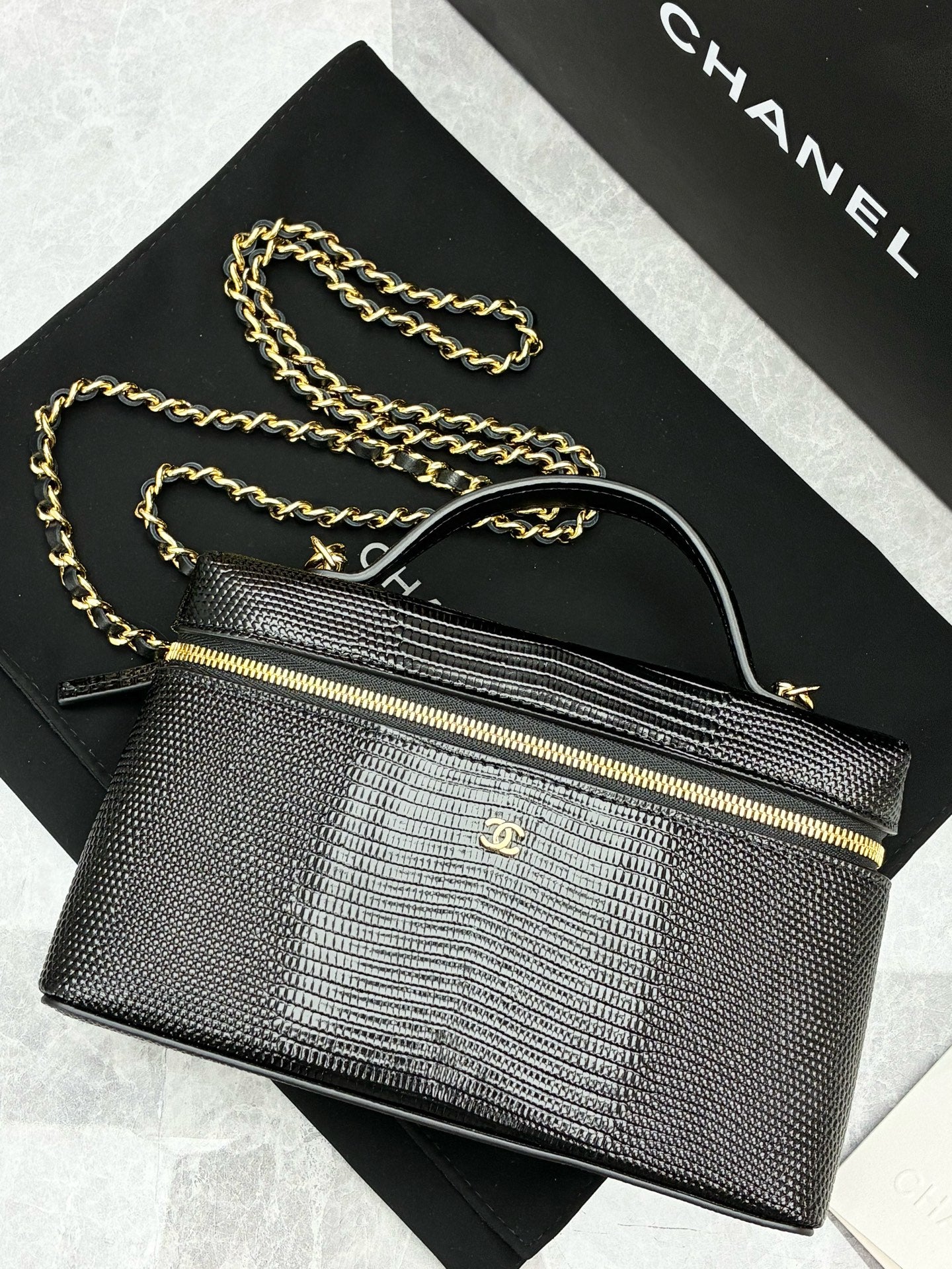 CHANEL 26A Lunch Bag – Lizard-Embossed Calfskin Leather, Full Set, Brand New