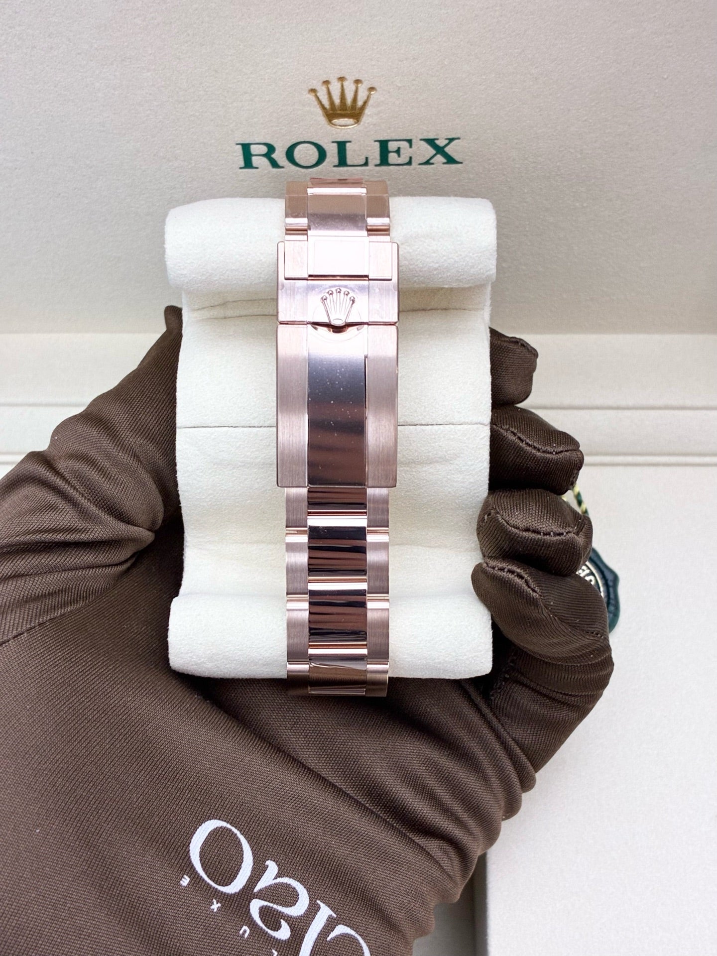 ROLEX Cosmograph Daytona – 18K Everose Gold, White Dial, Reference 126505-0003, 40mm, Brand New