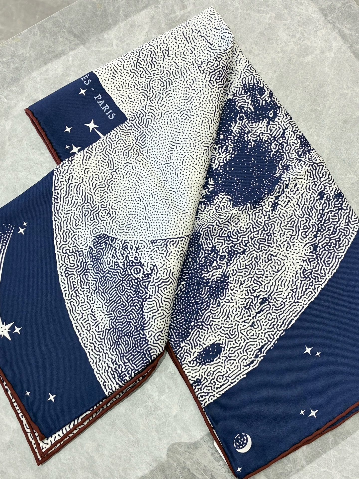 HERMÈS Carré 70 Silk Twill Scarf – Clair de Lune Pegasus, Deep Blue, 70 × 70 cm, Brand New