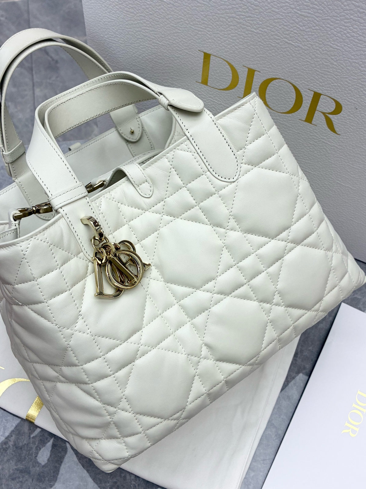 DIOR Toujours Medium Tote – White Cannage-Quilted Calfskin with Pouch, Gold Hardware, Good Pre-Owned