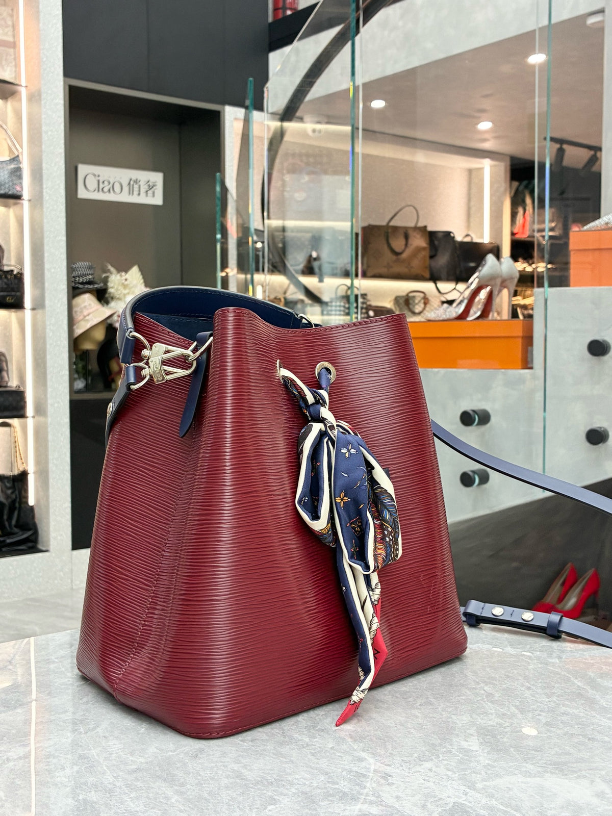LOUIS VUITTON Noé Bucket Bag – Epi Leather in Rouge Fauviste, Gold Hardware, Good Pre-Owned