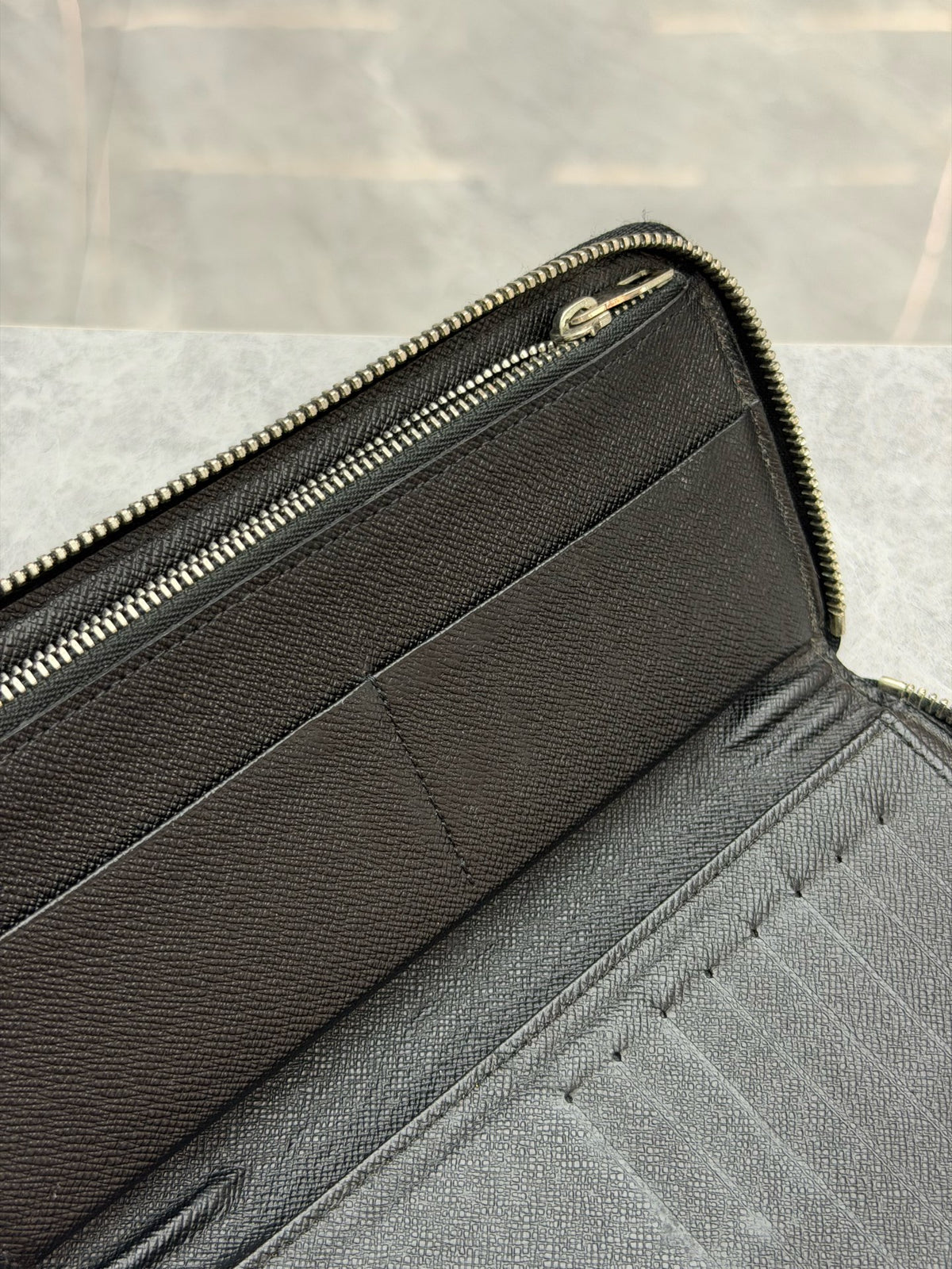 LOUIS VUITTON Long Zip Wallet – Damier Ebene Canvas, Good Pre-Owned