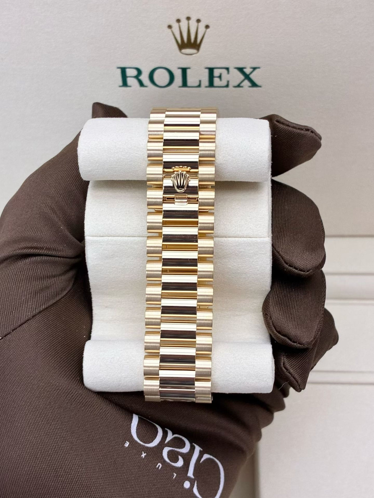 ROLEX Day-Date 40 228348RBR-0040 – Yellow Gold, Diamond-Set Bezel, Green Roman Dial, President Bracelet, 2026, Brand New (No Box)