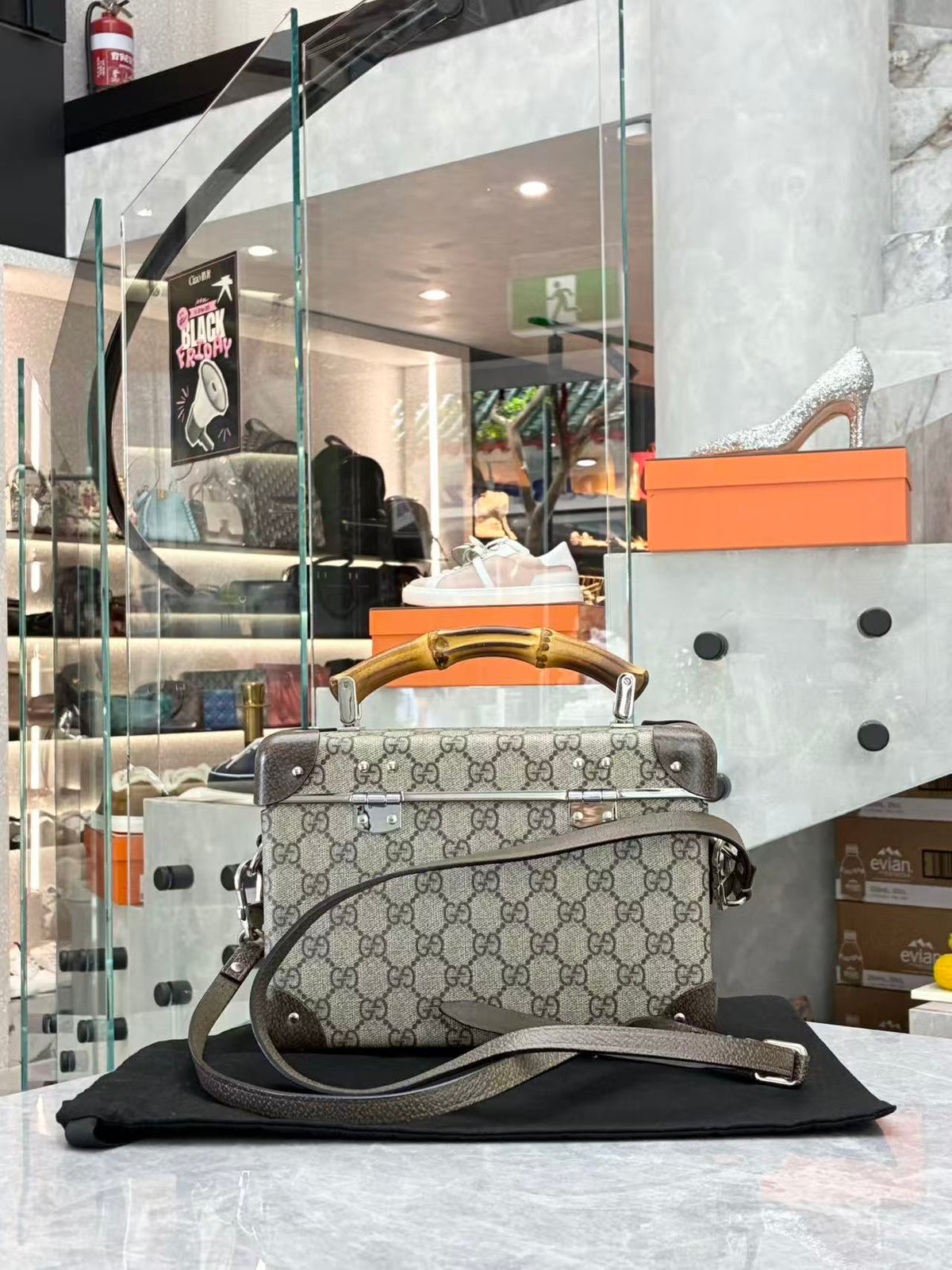 GUCCI Monogram Hard-Sided Trunk Case – GG Supreme Canvas, Bamboo Top Handle, Silver Hardware, Good Pre-Owned