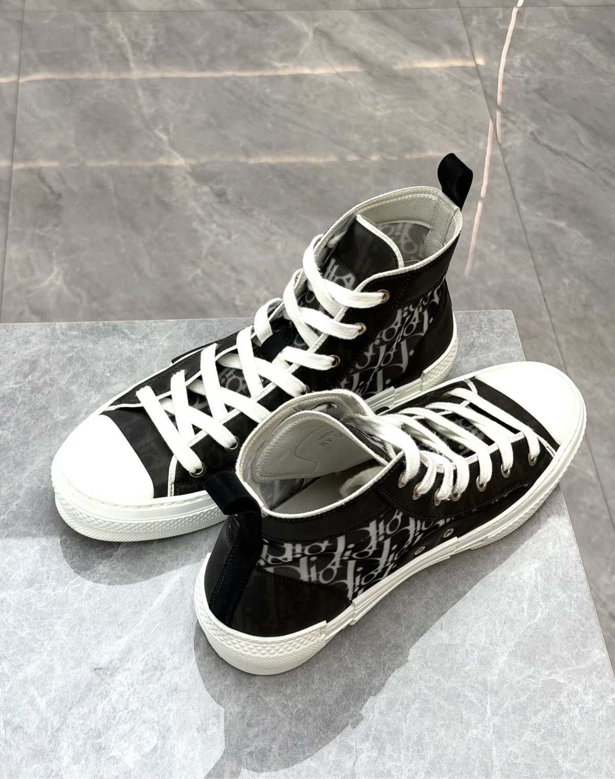 CHRISTIAN DIOR B23 High-Top Sneakers – Black Dior Oblique Canvas, White Sole, Size 40, Good Pre-Owned