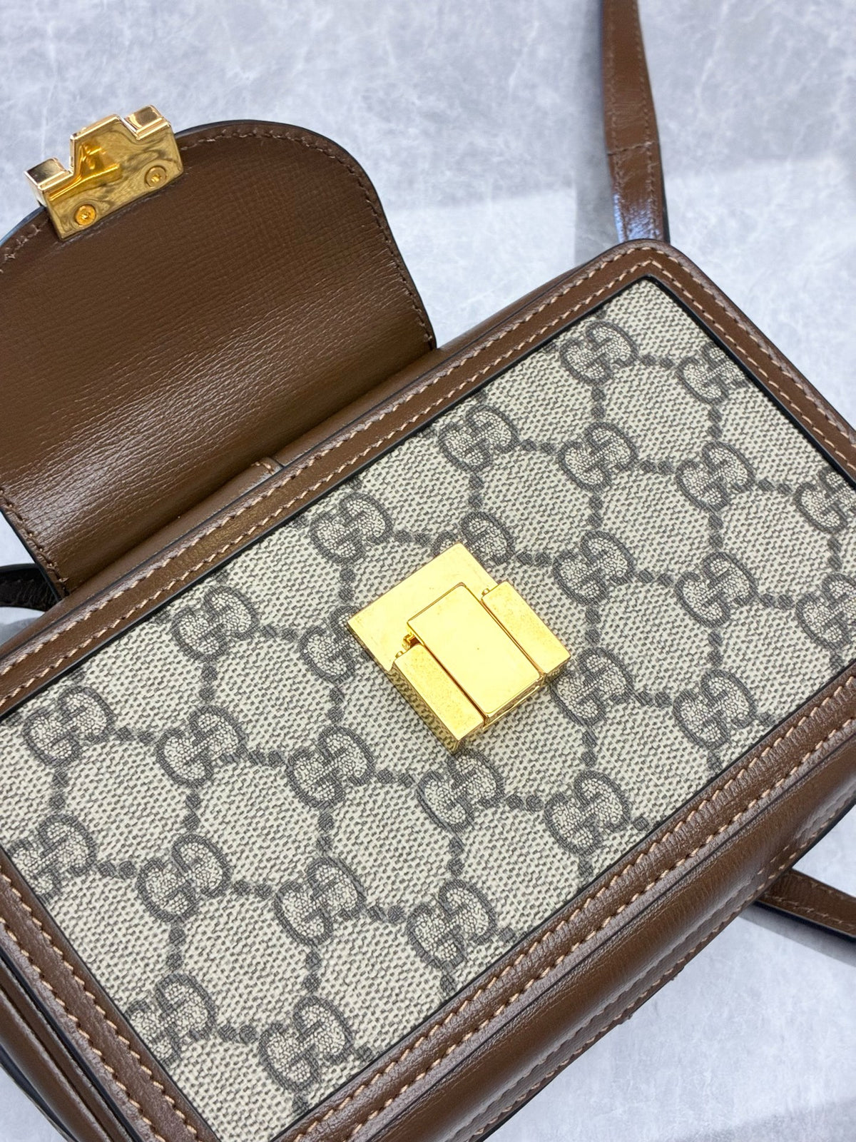 GUCCI Mini Box Bag – Beige GG Supreme Canvas with Brown Leather Trim, Gold Padlock, Excellent Pre-Owned