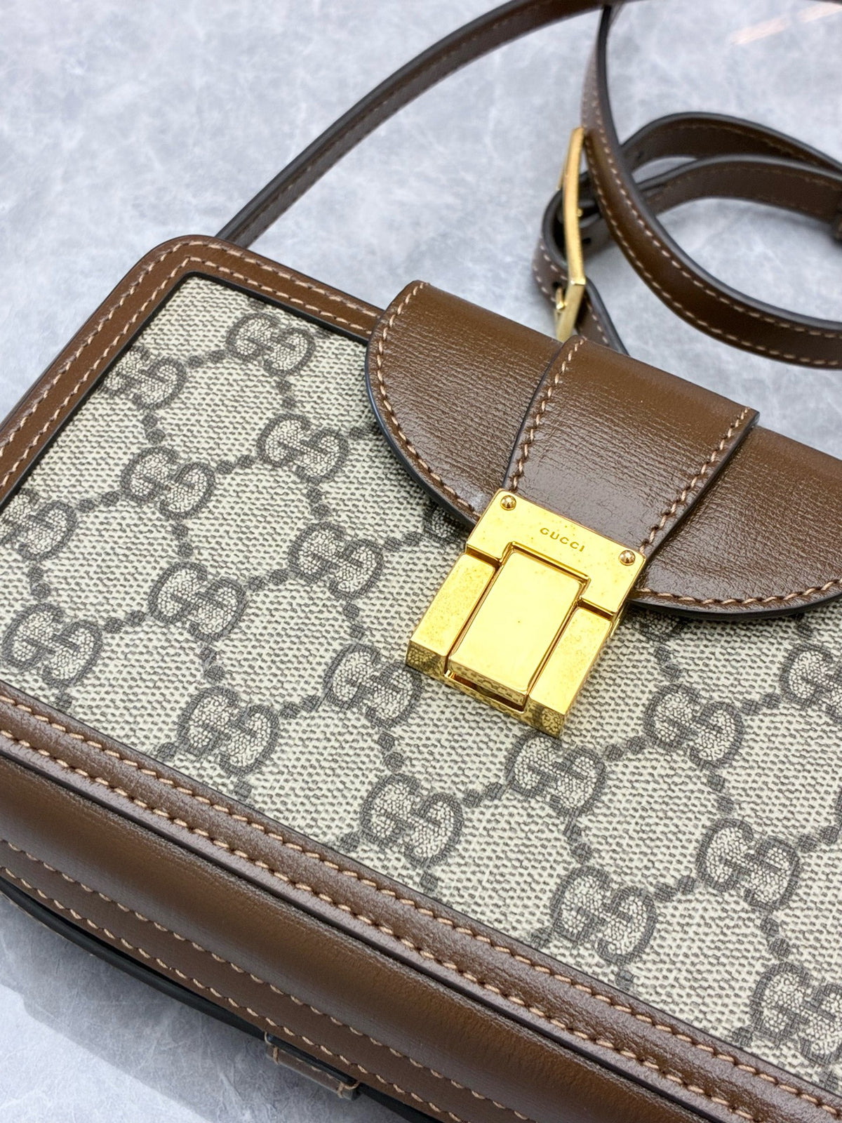 GUCCI Mini Box Bag – Beige GG Supreme Canvas with Brown Leather Trim, Gold Padlock, Excellent Pre-Owned