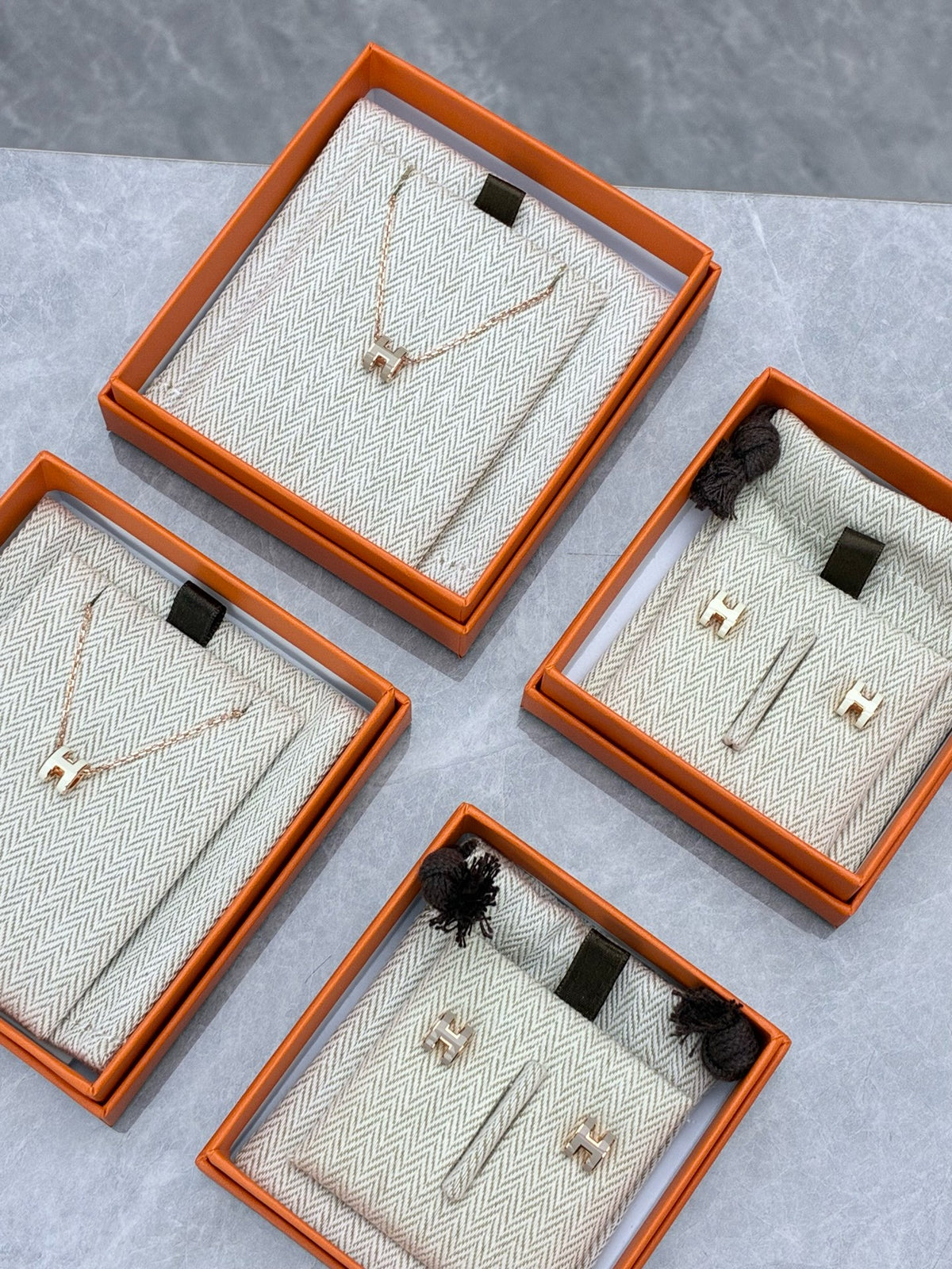 HERMÈS Pop H Necklace – White Lacquer Pendant, Rose-Gold-Plated Chain, Brand New
