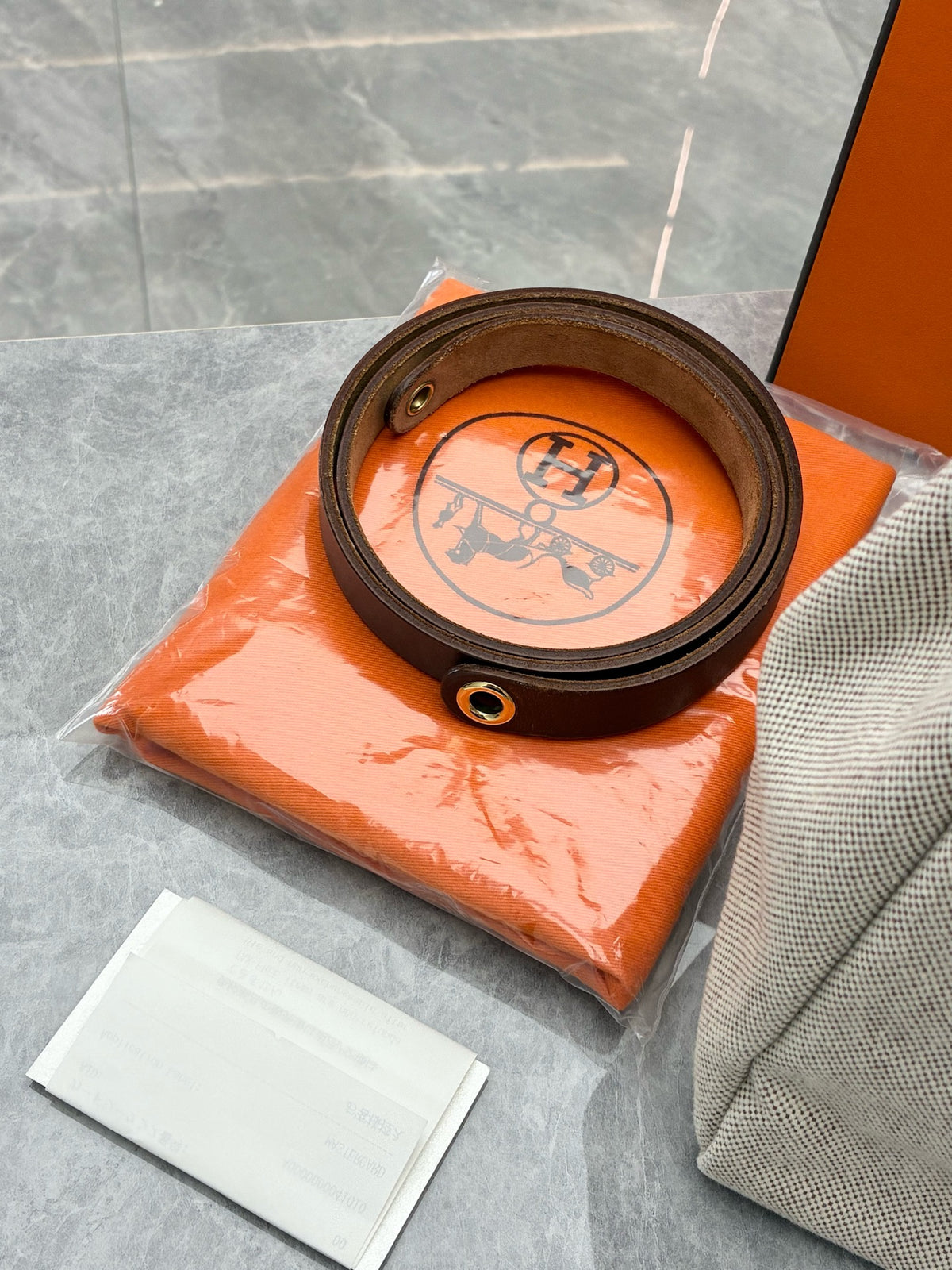HERMÈS Herbag 31 – Ecru Toile Canvas with Vachetta Leather and Gold-Tone Hardware, E Stamp, Good Pre-Owned
