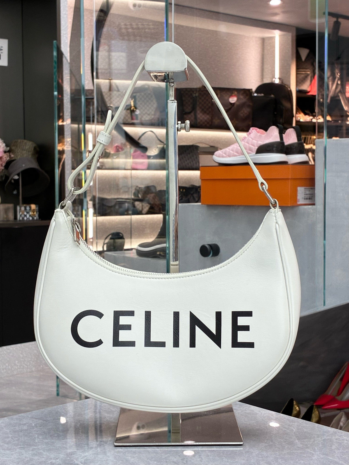 CELINE Ava Shoulder Bag – White Calfskin with Large Black CELINE Logo, Good Pre-Owned