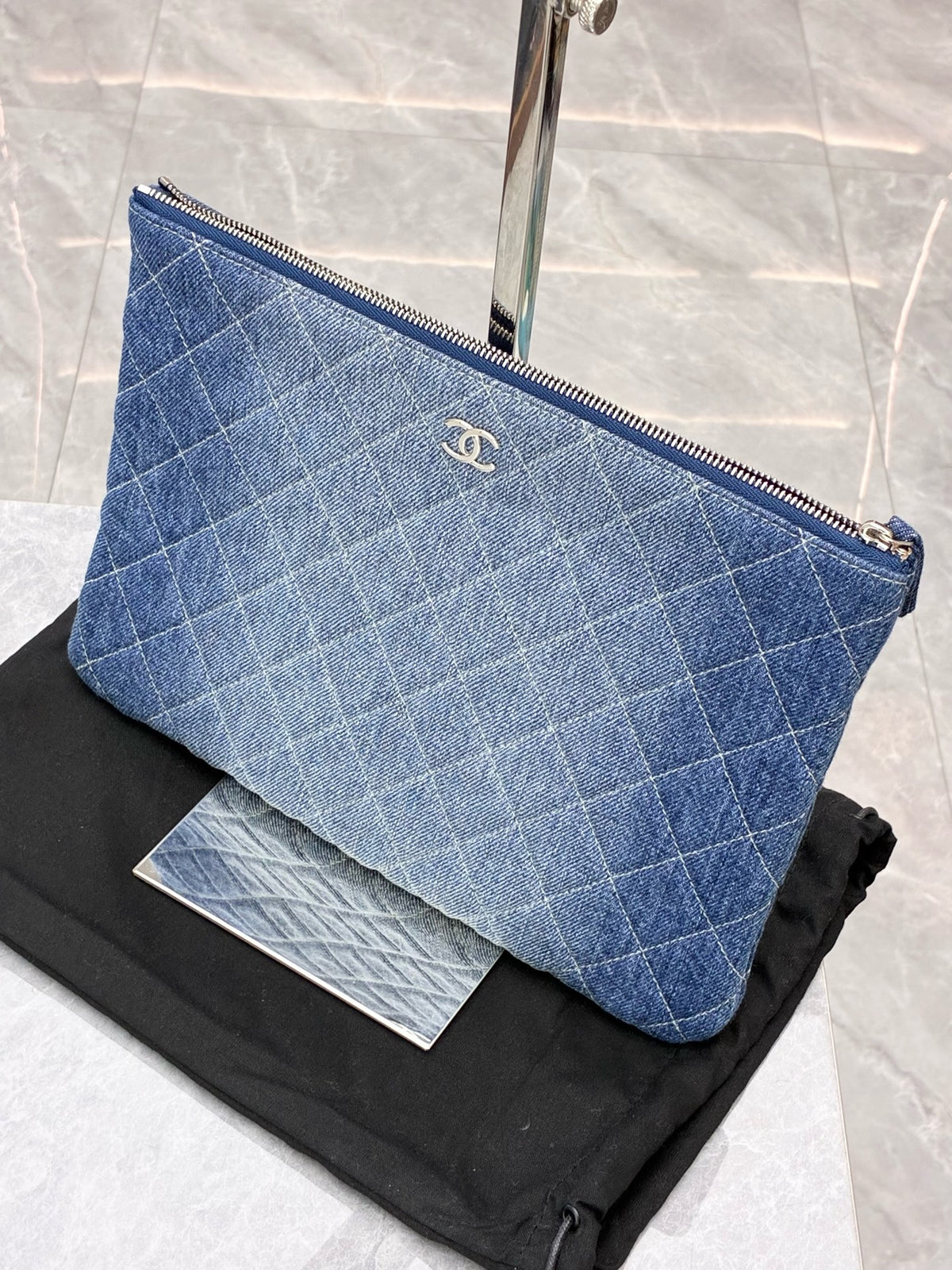 CHANEL Denim WOC Clutch – Blue Ombré Denim with Silver-Tone CC, 27 x 20 cm, Excellent Pre-Owned