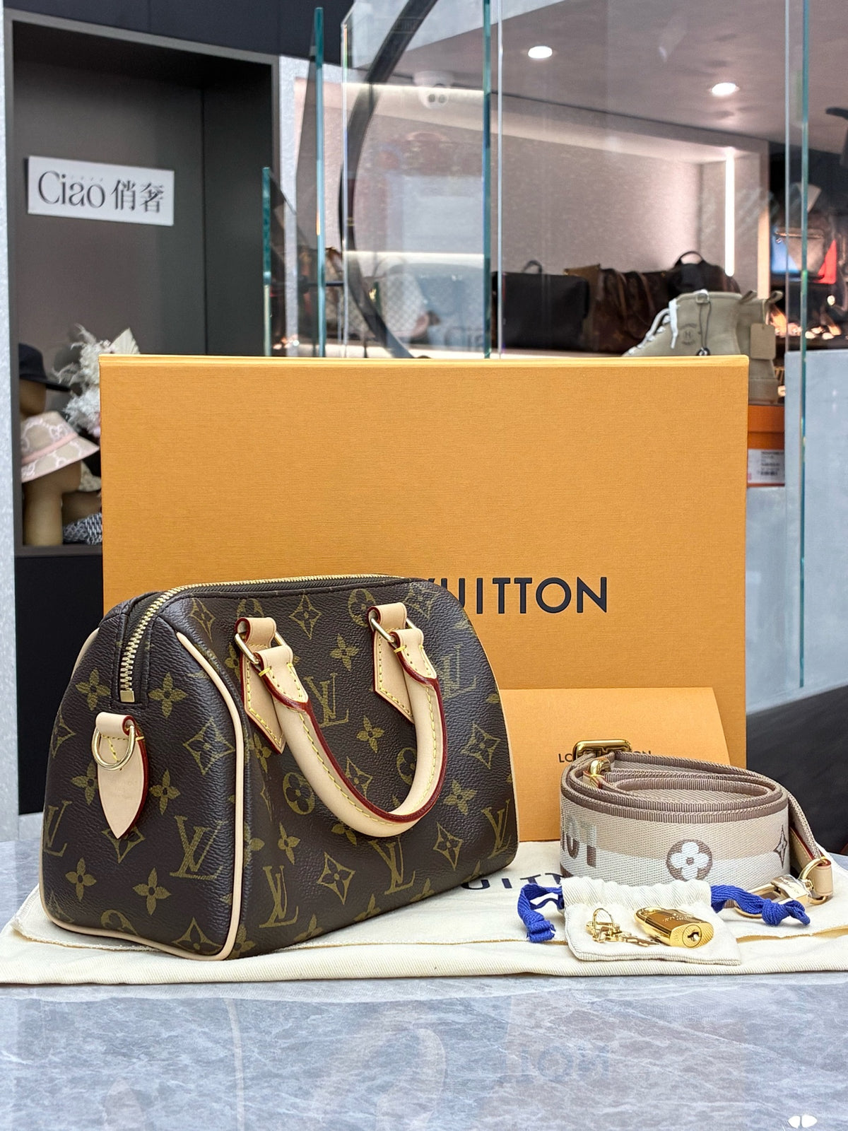 LOUIS VUITTON Speedy 20 – Monogram Canvas with Vachetta Handles and Monogram Web Strap, Microchip Era, Brand New