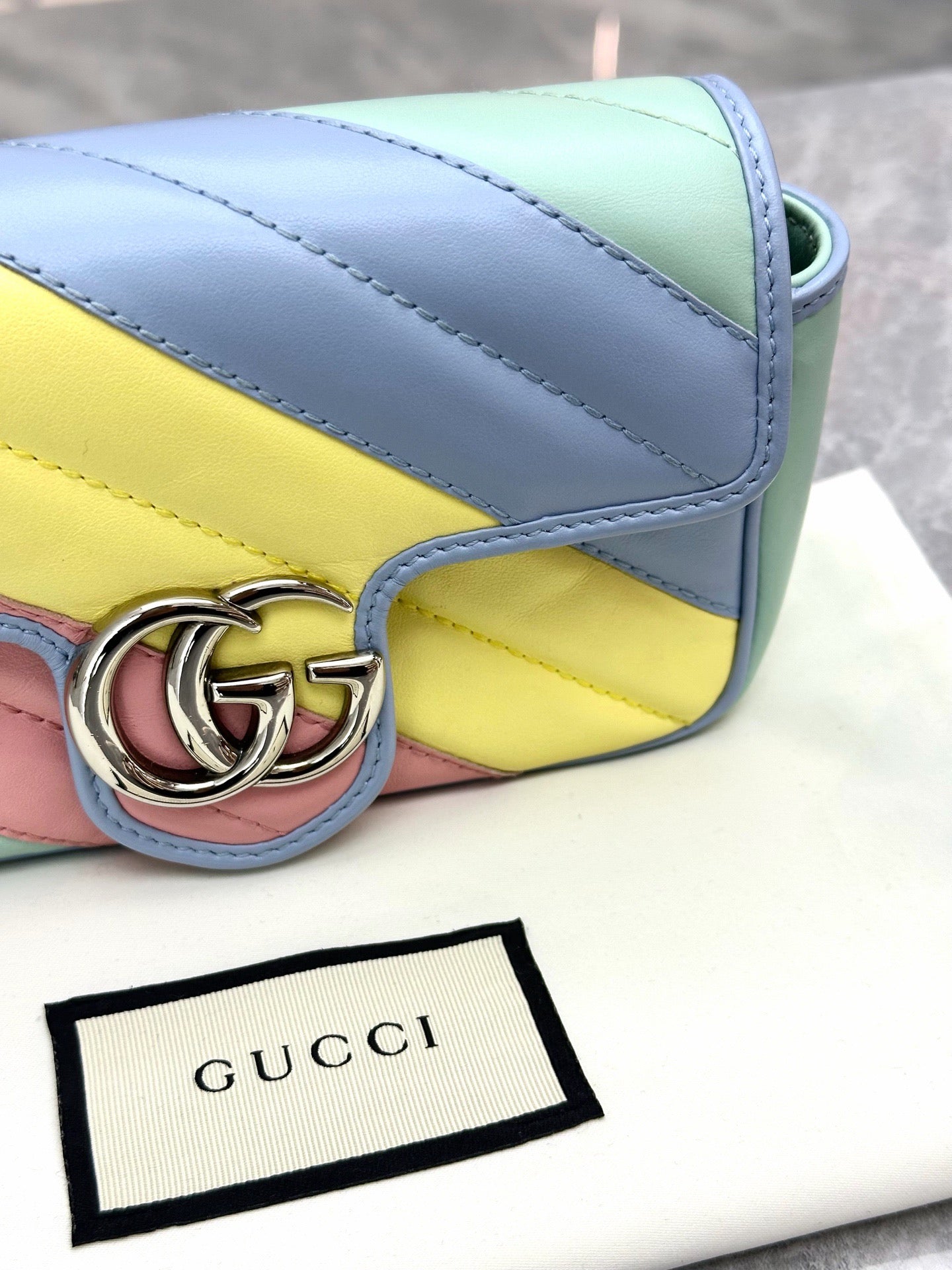 Gucci GG Marmont Super Mini bag