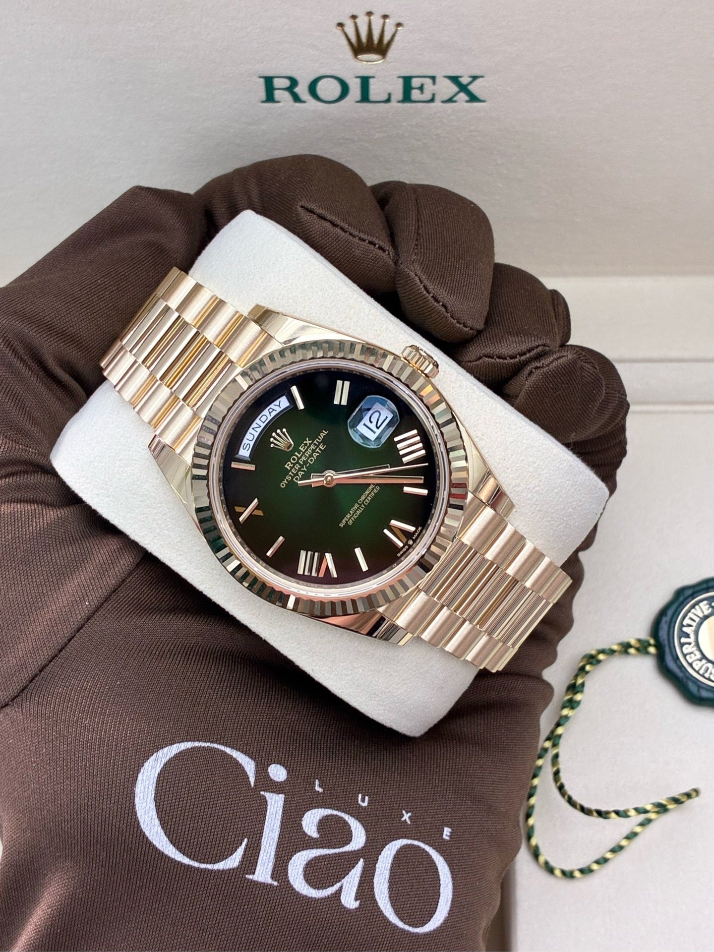 Rolex Day-Date 40 Oyster, 40 mm, yellow gold