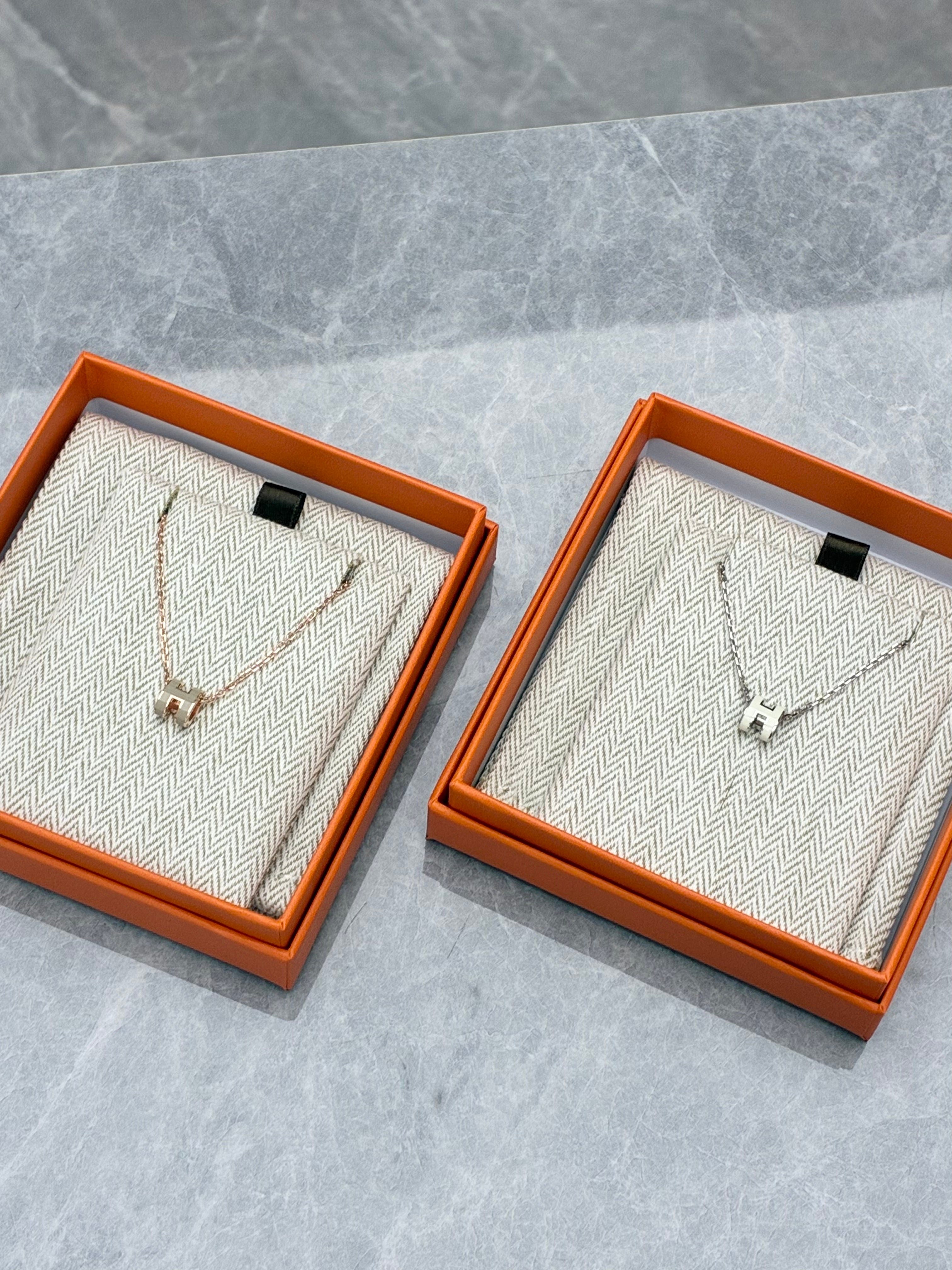 Hermès Mini Pop H pendant
