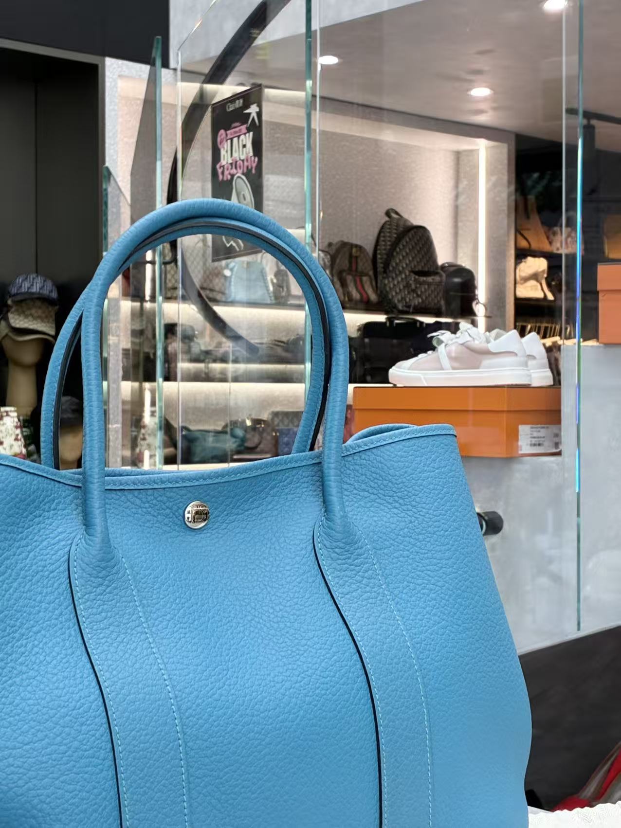 HERMES Negonda Leather Garden Party 36 Bag