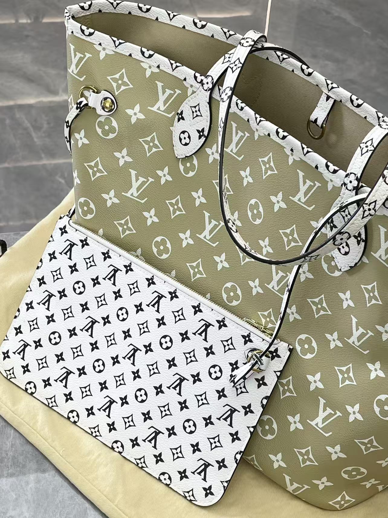 Louis Vuitton Neverfull MM Monogram Empreinte Spring Double side Green