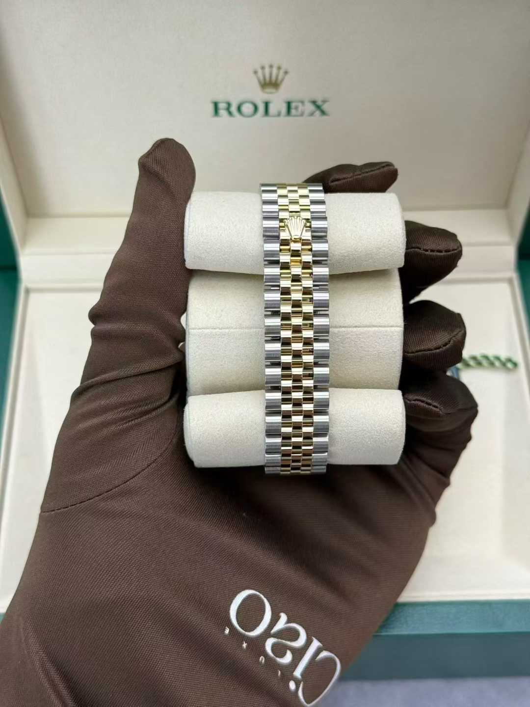 Datejust 31 Oyster, 31 mm, Oystersteel and yellow gold
