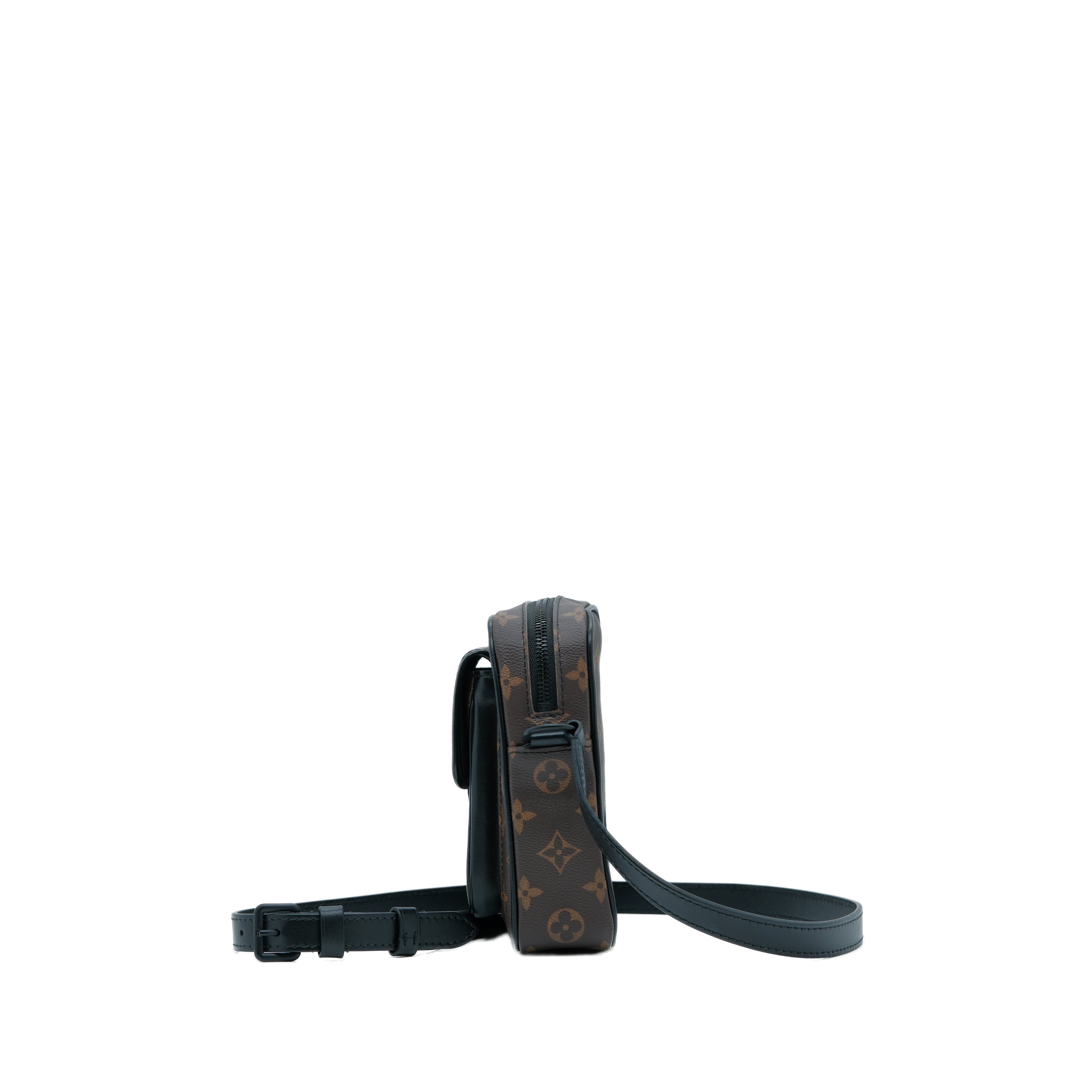 LOUIS VUITTON Christopher Wearable Wallet Monogram calfskin (Brown)