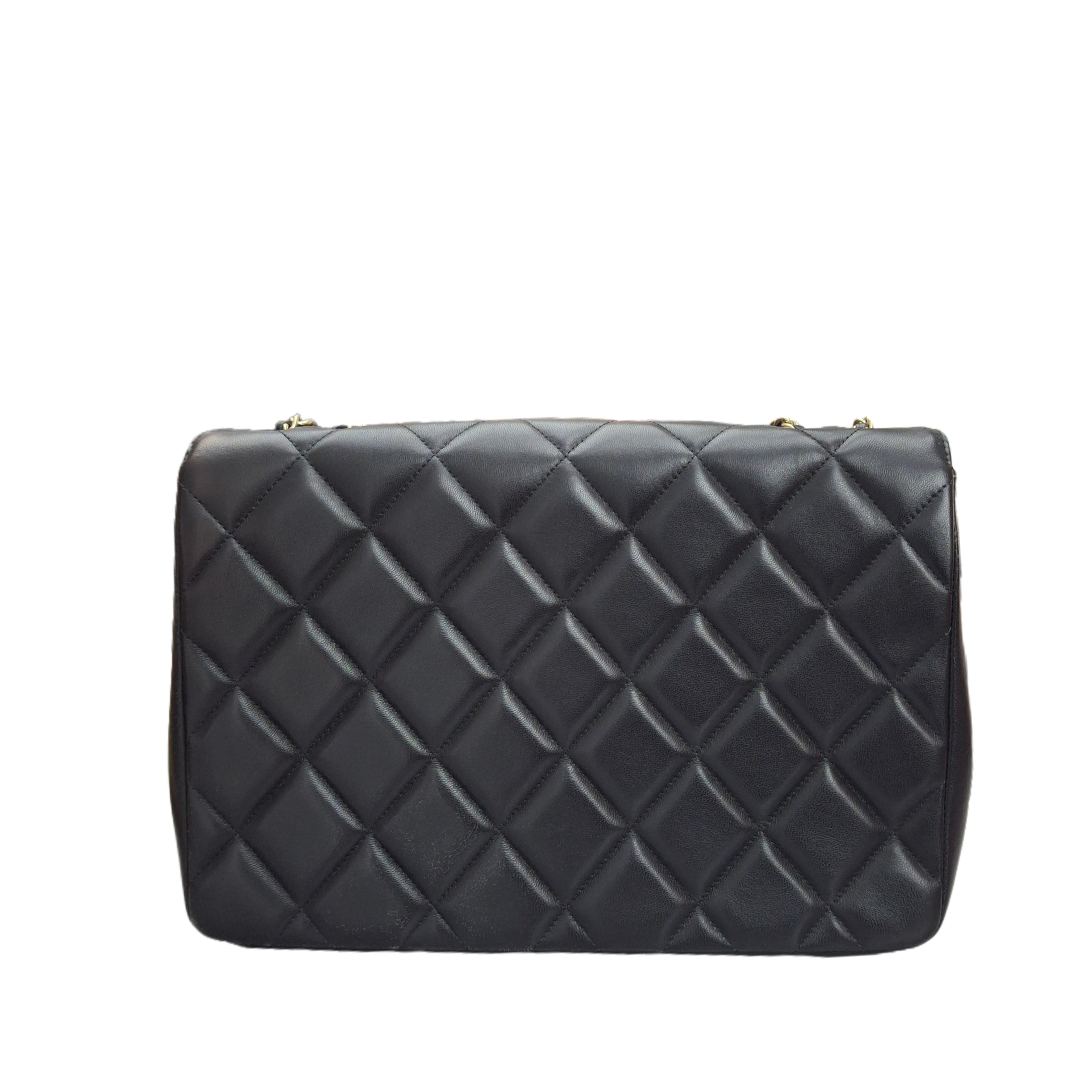 CHANEL Lambskin Quilted Diamond CC Flap GHW (Black)