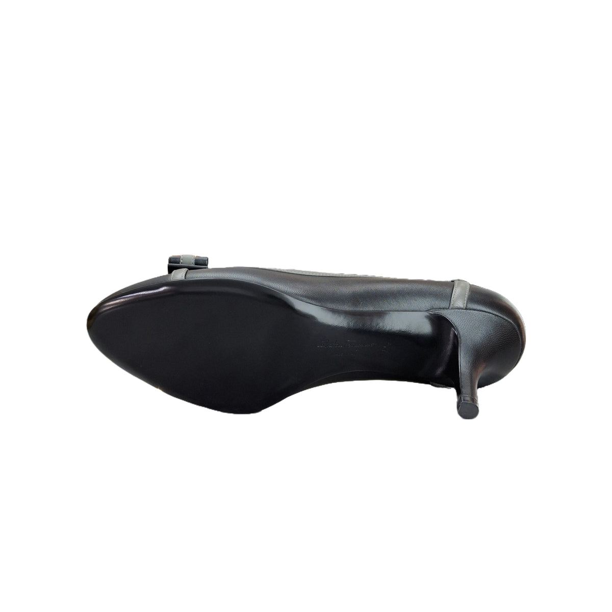 SALVATORE FERRAGAMO Bow-Detail Heeled Pump – Black Leather with Suede, Size 37.5, Excellent Pre-Owned