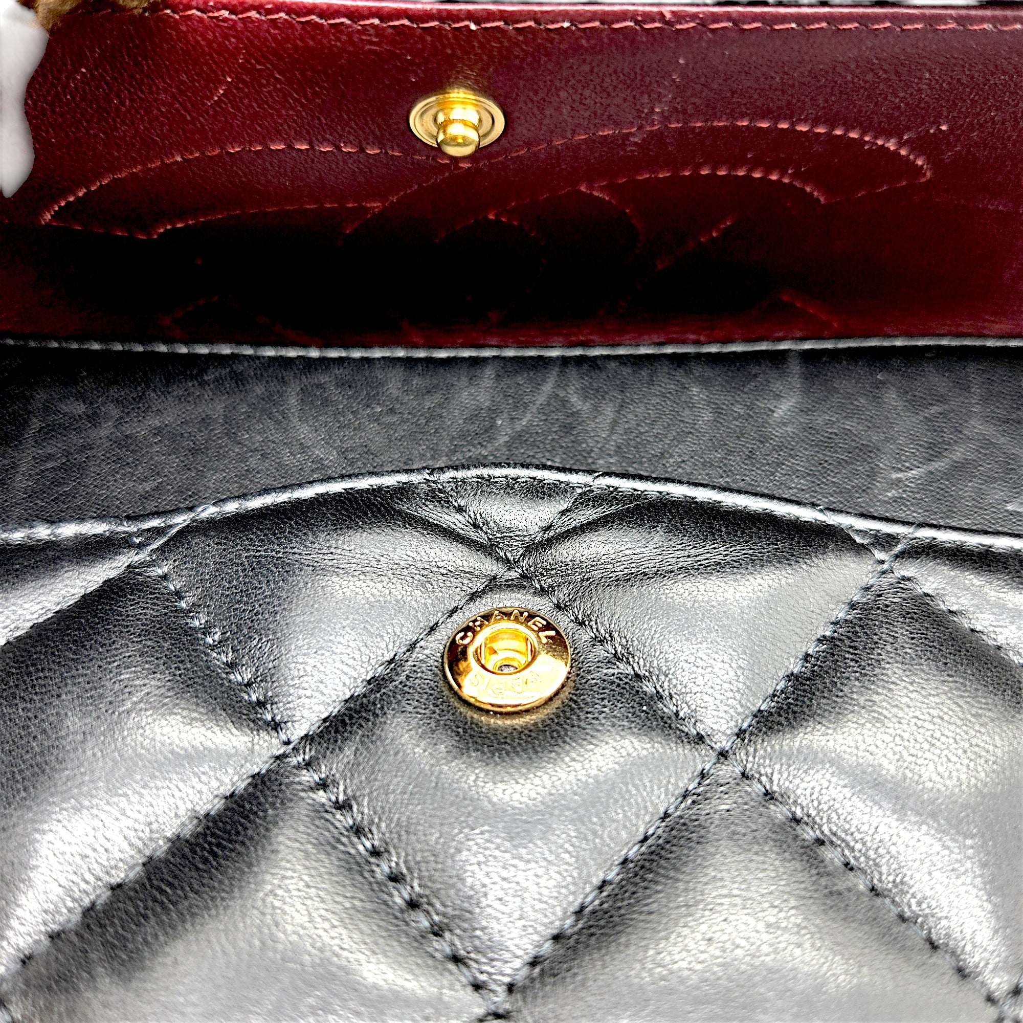 CHANEL CLASSIC JUMBO Double Flap Black Shoulder Bag