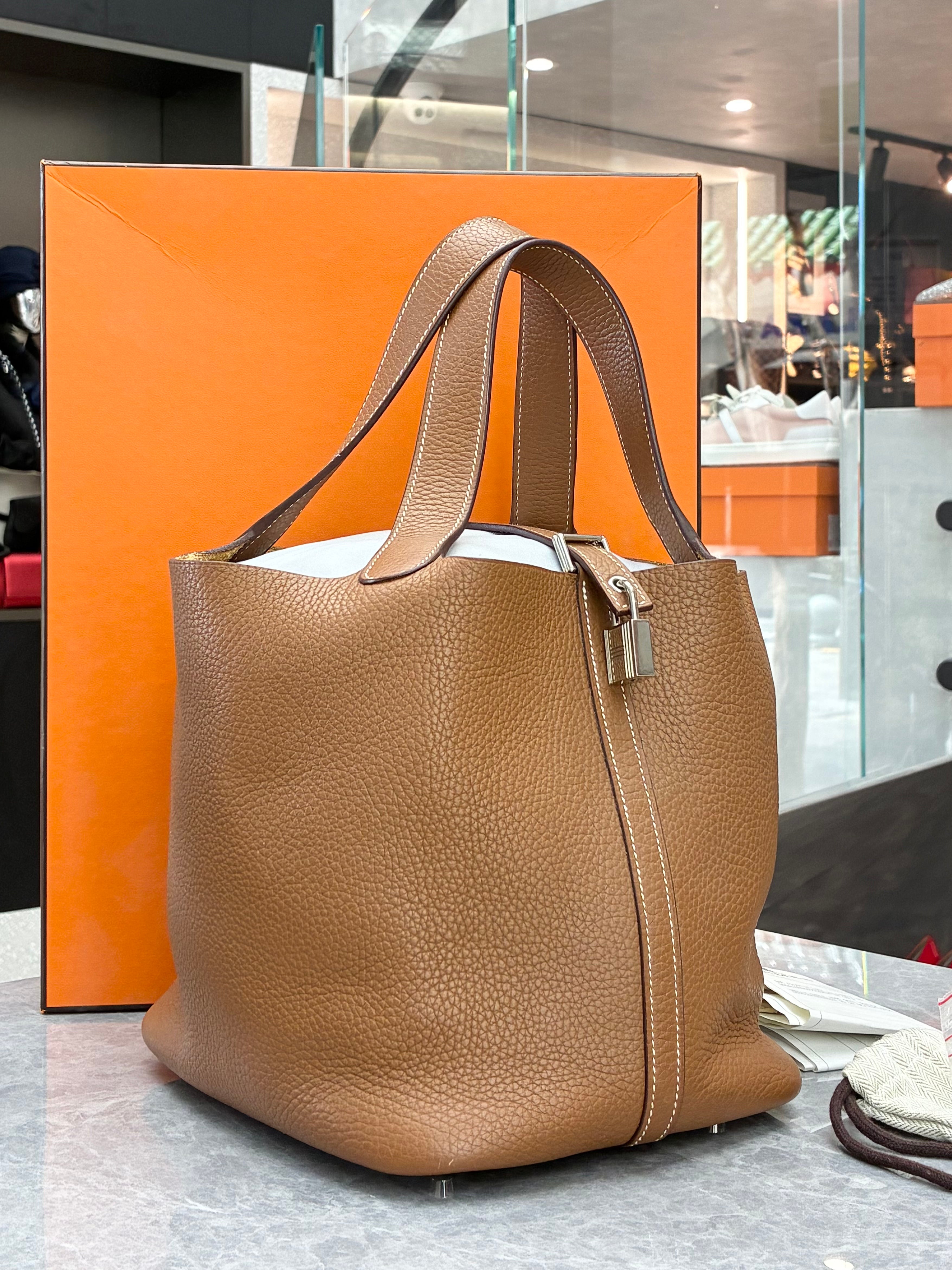 Hermès Picotin Lock bag in Gold Taurillon Clemence leather