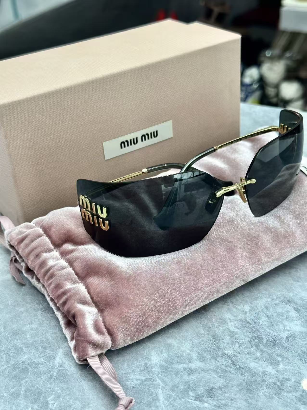 Miumiu Sunglass
