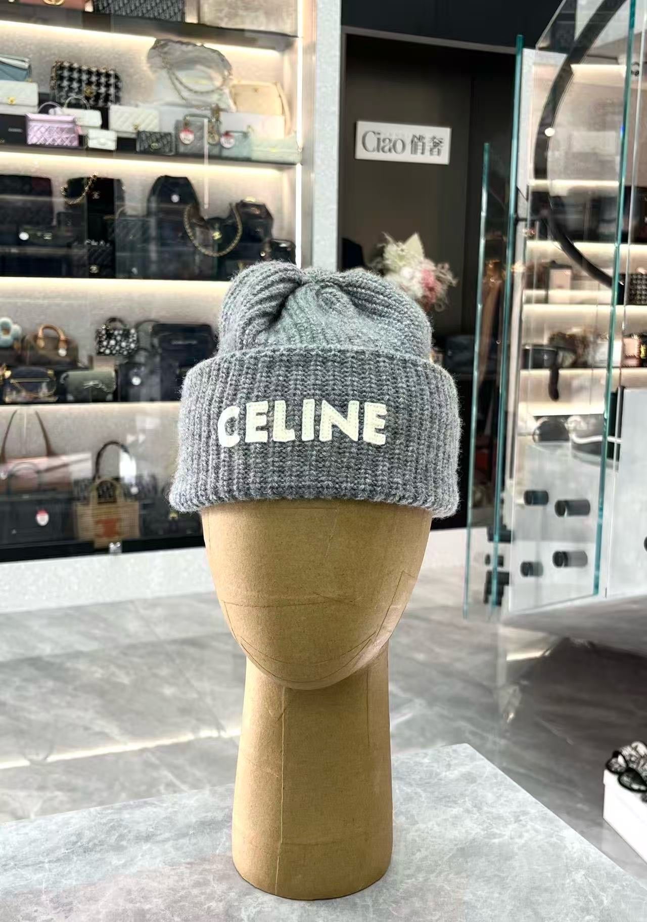 CELINE Knit Beanie – Grey Wool Knit, White Logo, One Size, Good Pre-Owned