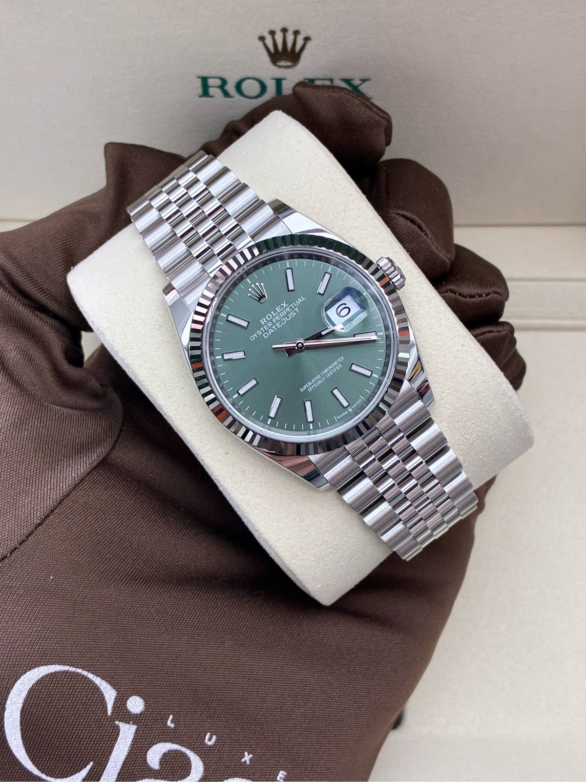 ROLEX Datejust 36 – Reference 126234, Mint Green Dial, Fluted White Gold Bezel, Jubilee Bracelet, 36 mm, Brand New
