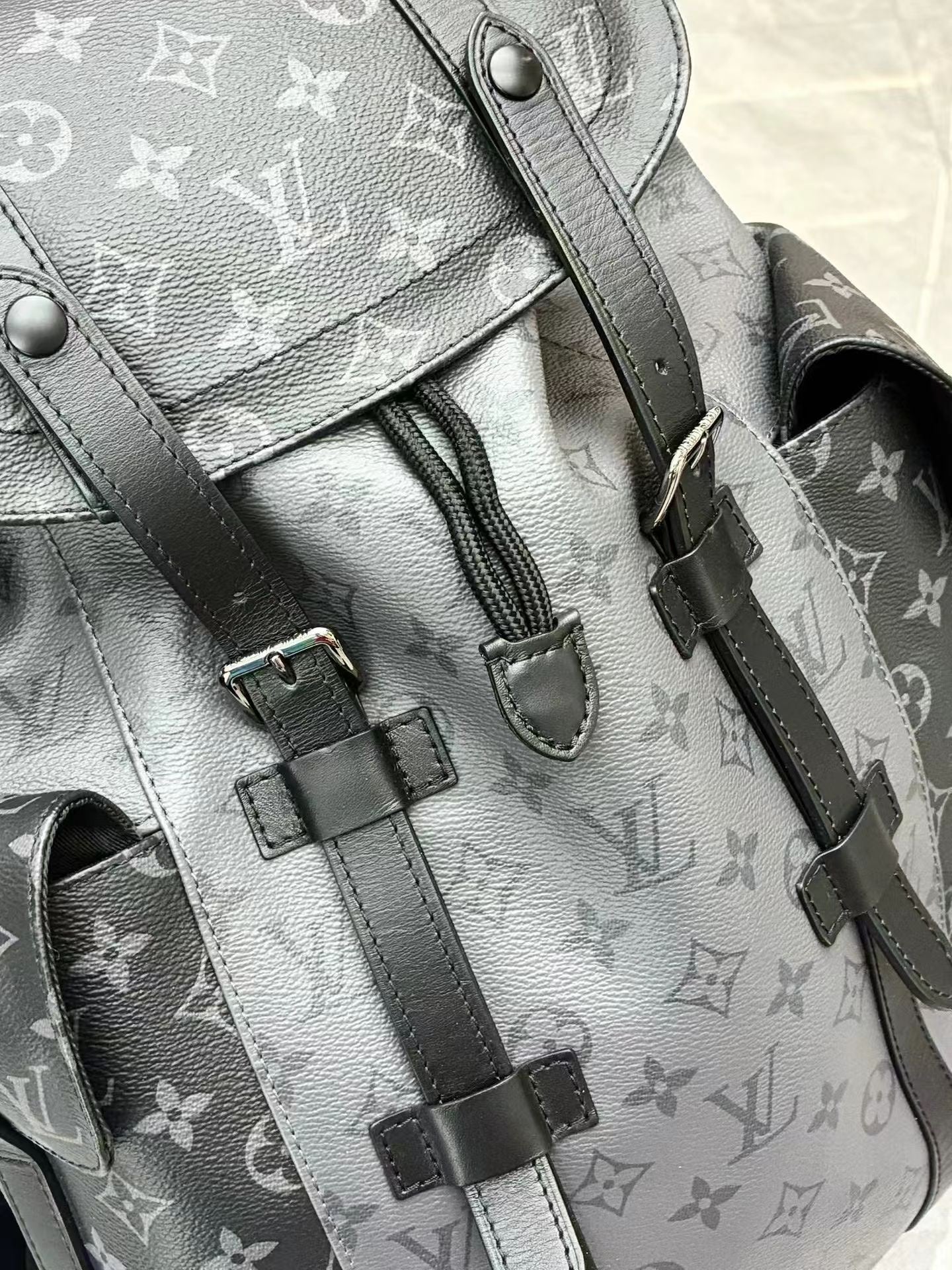 LOUIS VUITTON Christopher MM Monogram Eclipse backpack detail view