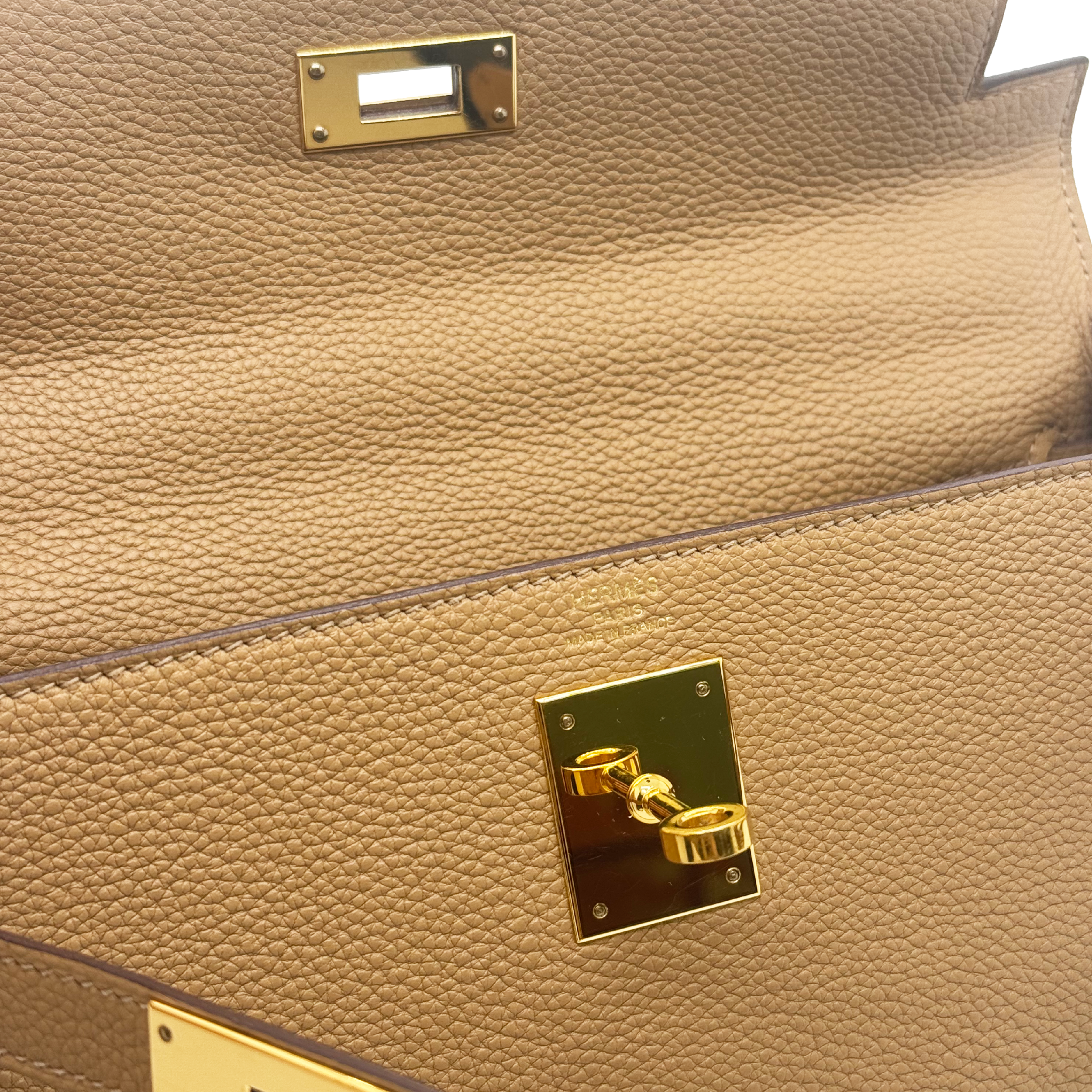 Hermès Kelly 28 Togo Biscuit GHW B Stamp