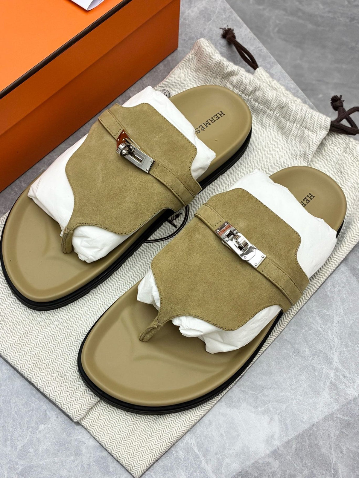 HERMÈS Empire Kelly Sandals – Beige Albâtre Suede with Removable Kelly Strap, Size 40, Brand New