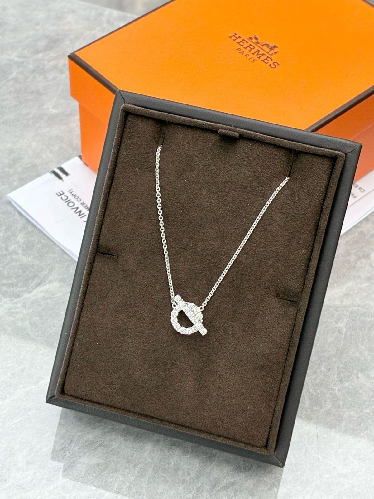 HERMÈS Q Pendant Necklace – 18K White Gold Fully Pavé with Diamonds, 2025 Receipt, Brand New