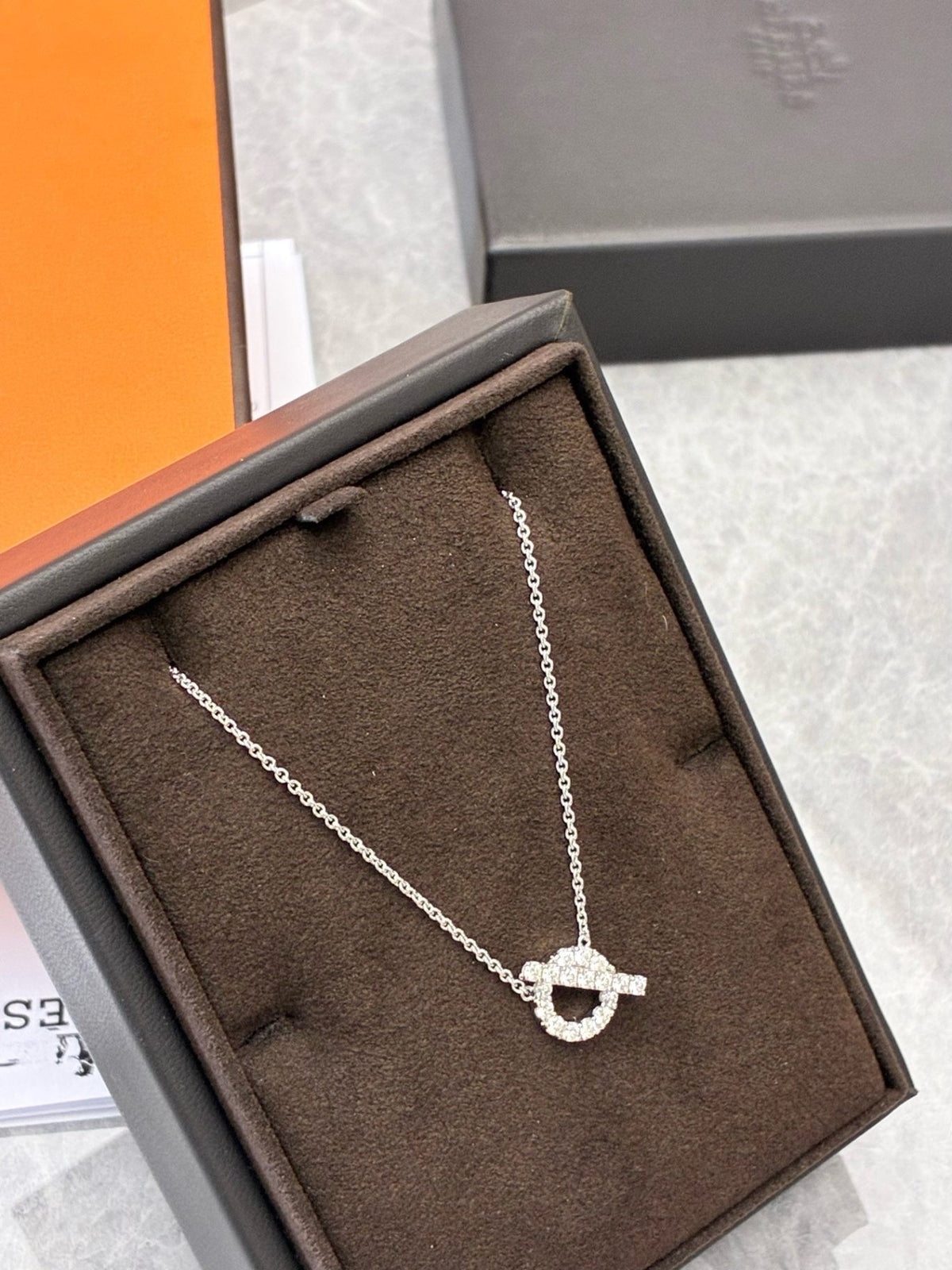 HERMÈS Q Pendant Necklace – 18K White Gold Fully Pavé with Diamonds, 2025 Receipt, Brand New