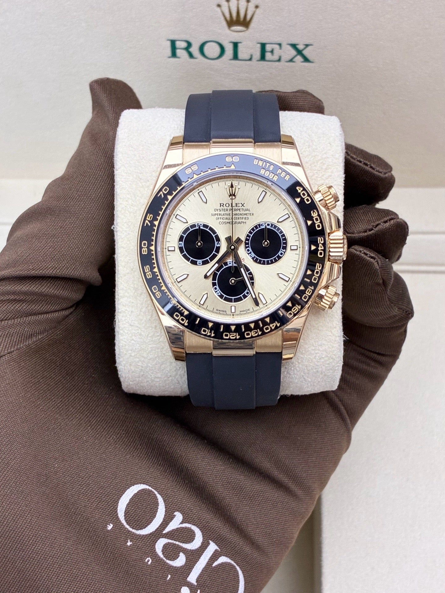 Cosmograph Daytona Oyster, 40 mm, yellow gold