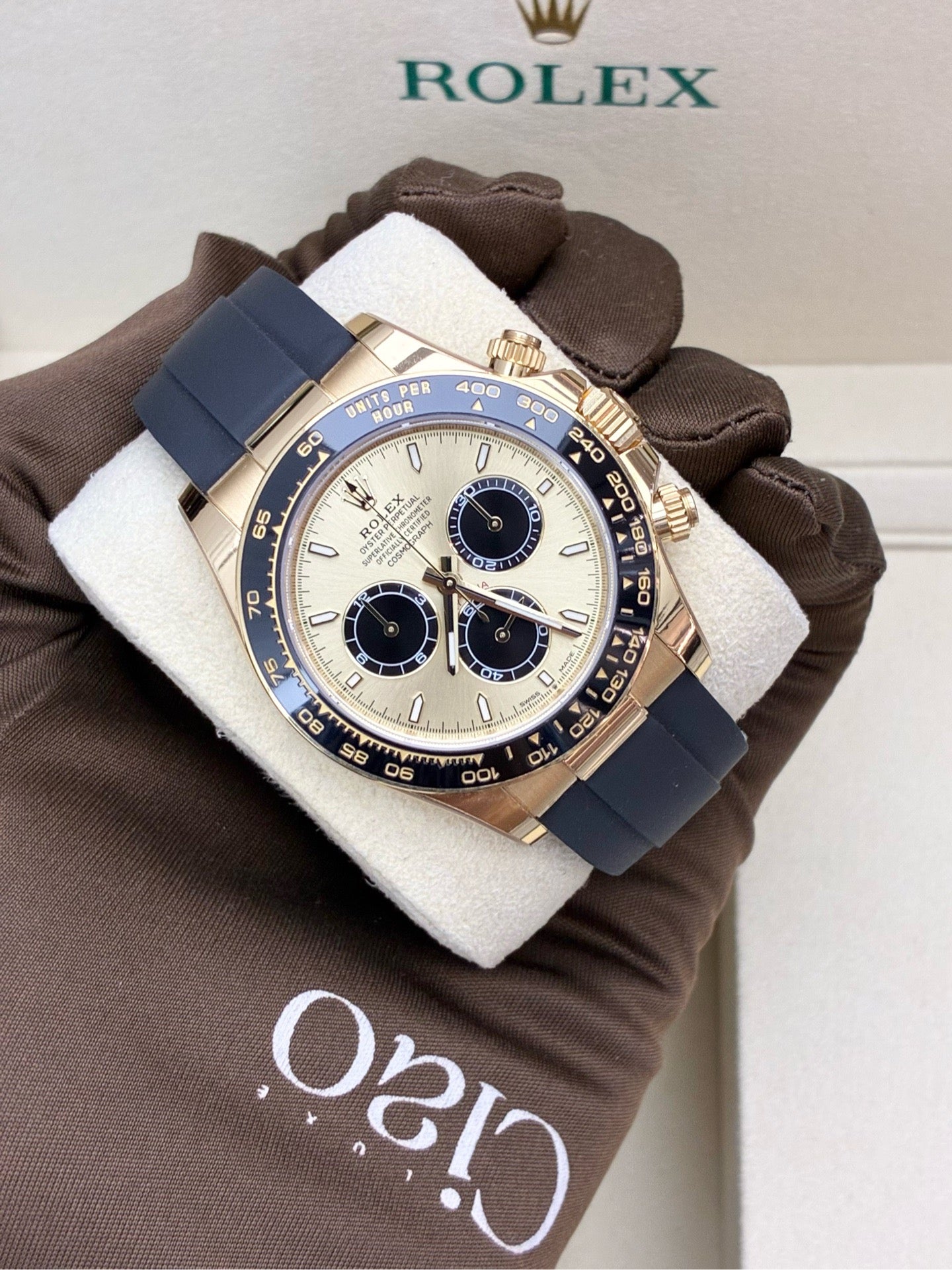 Cosmograph Daytona Oyster, 40 mm, yellow gold